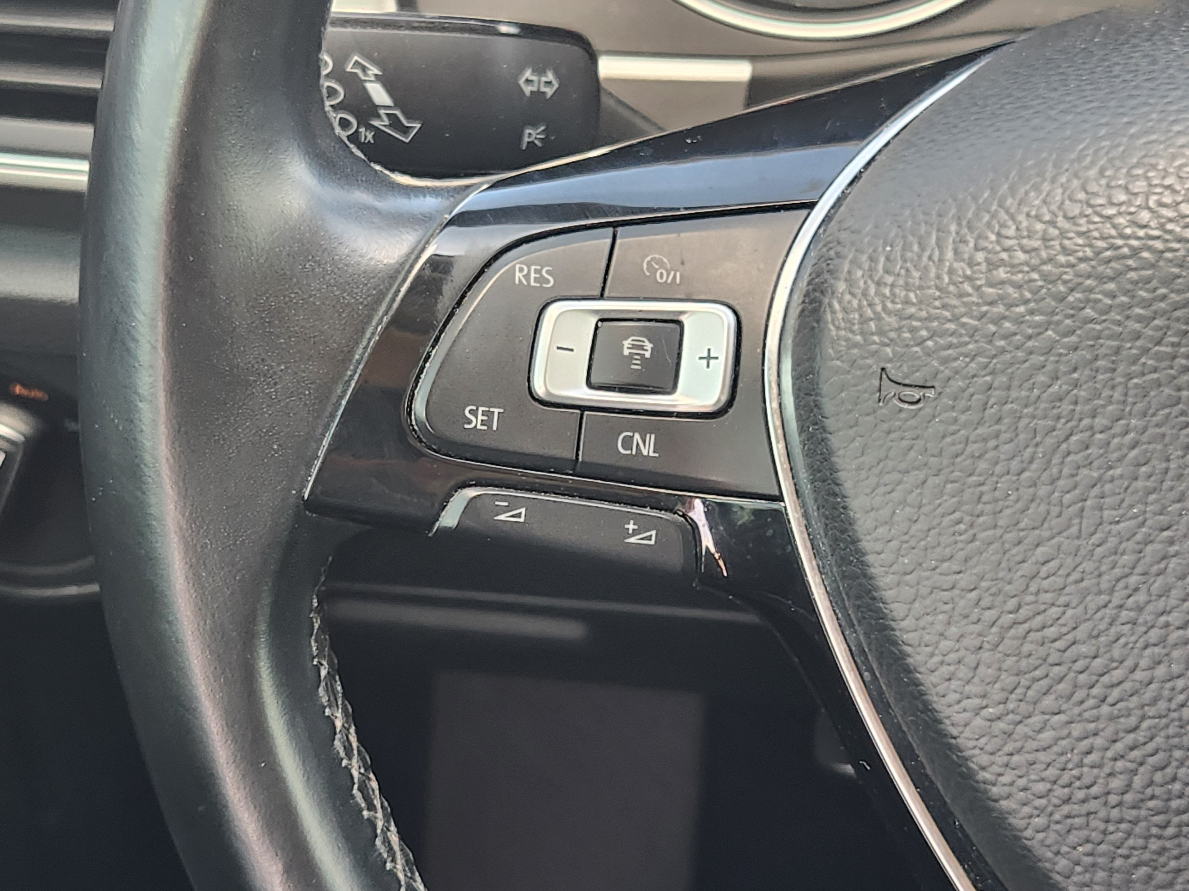 2018 Volkswagen Atlas 3.6L V6 SE w/Technology