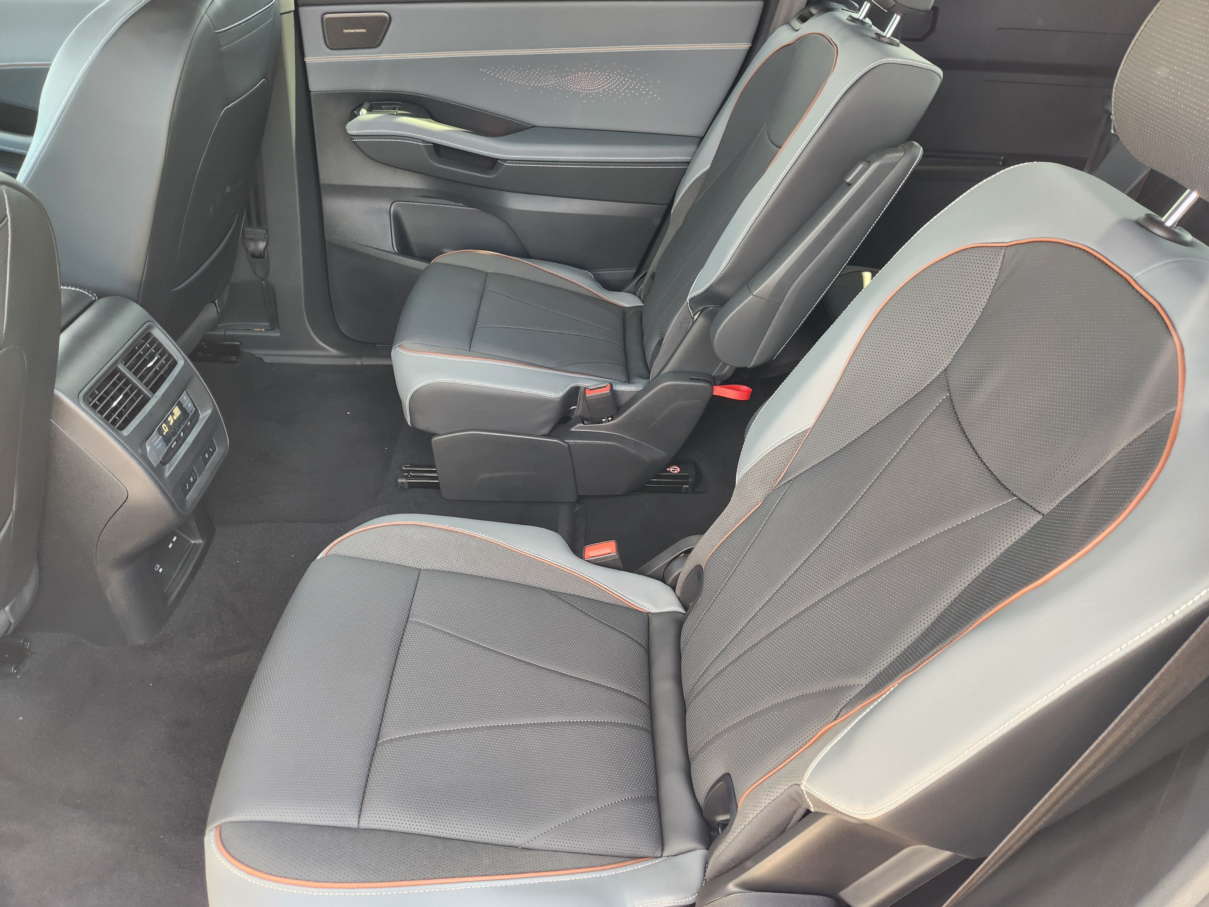 2027 Volkswagen Atlas SEL Premium R-Line