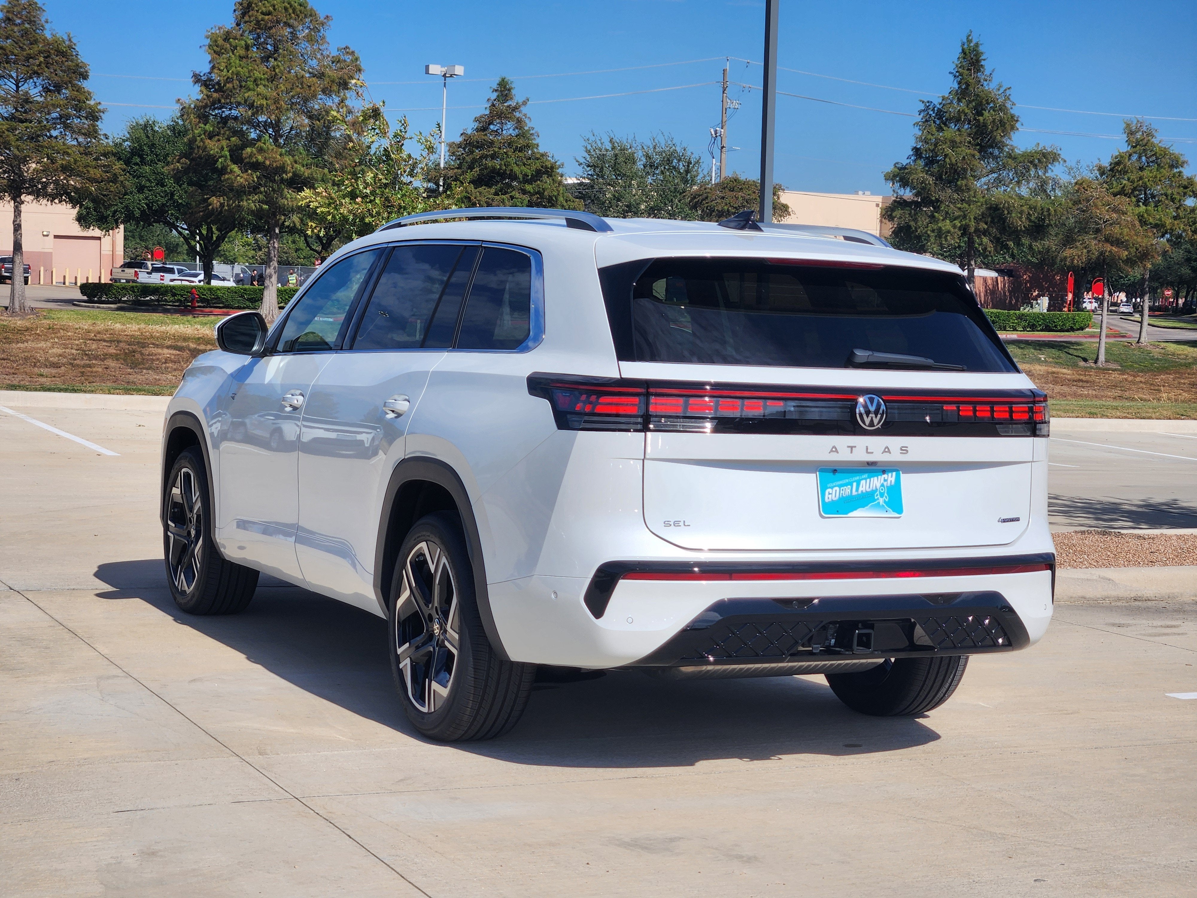 2027 Volkswagen Atlas SEL Premium R-Line