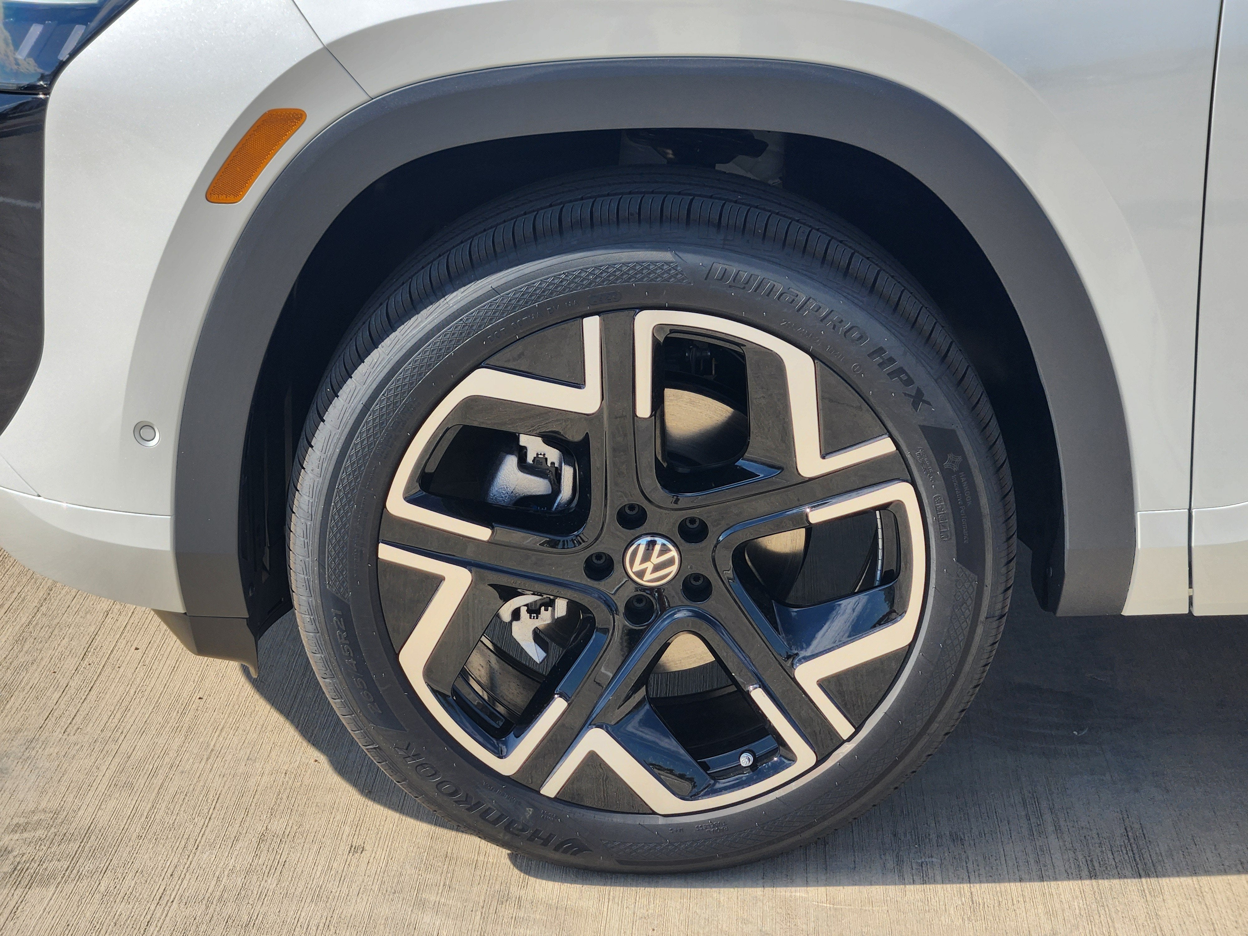 2027 Volkswagen Atlas SEL Premium R-Line