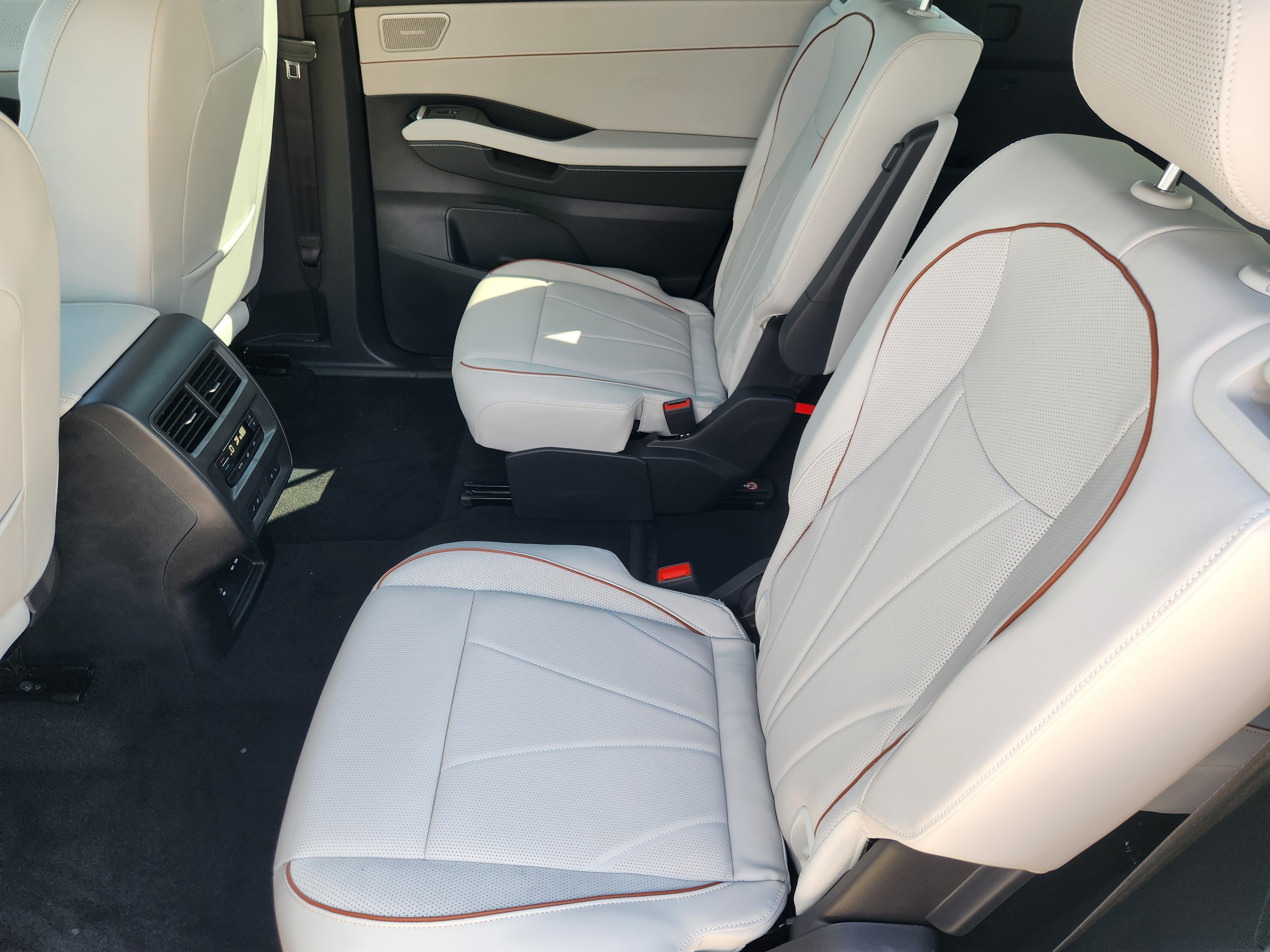 2027 Volkswagen Atlas SEL Premium R-Line