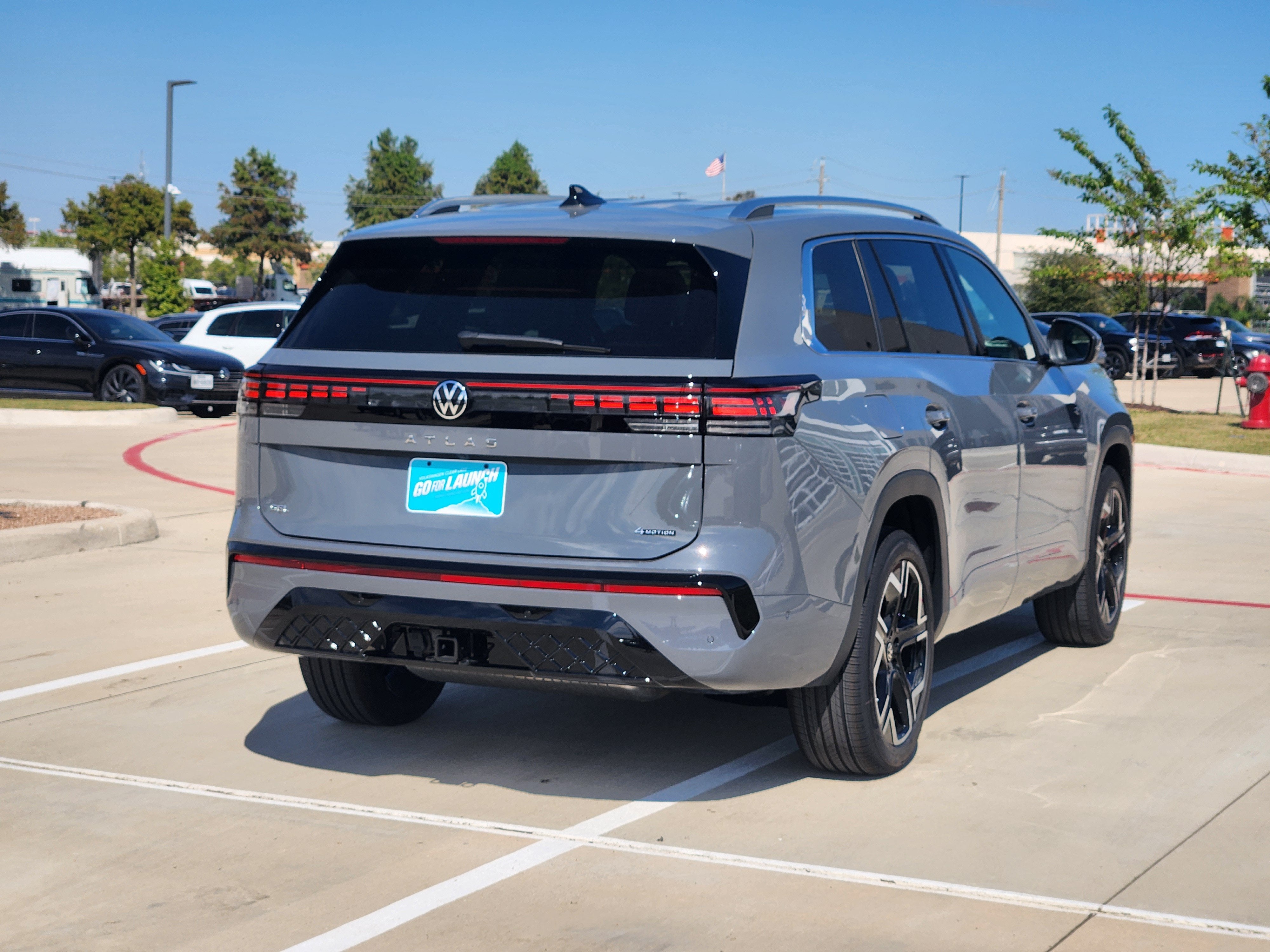2027 Volkswagen Atlas SEL Premium R-Line
