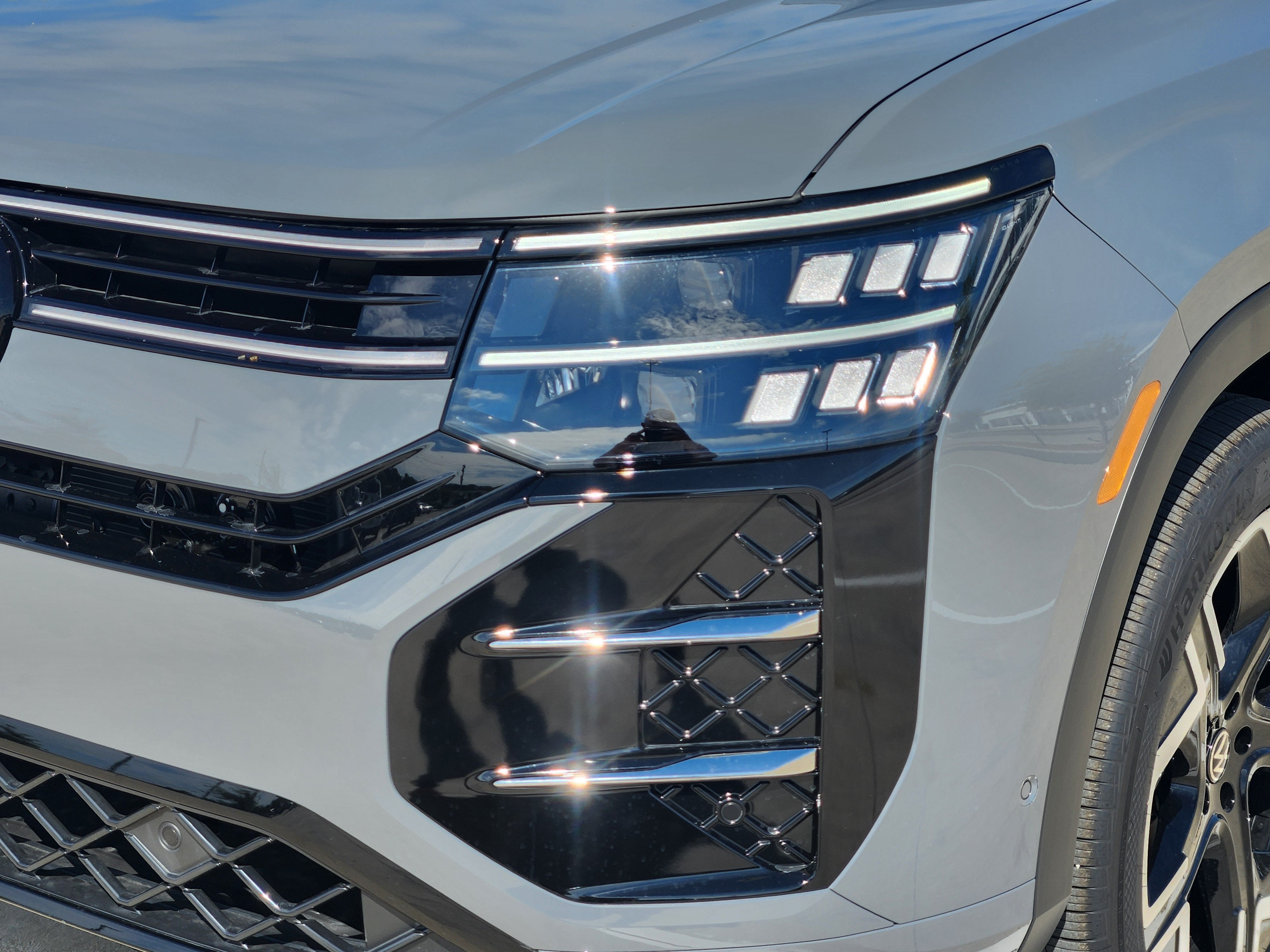 2027 Volkswagen Atlas SEL Premium R-Line