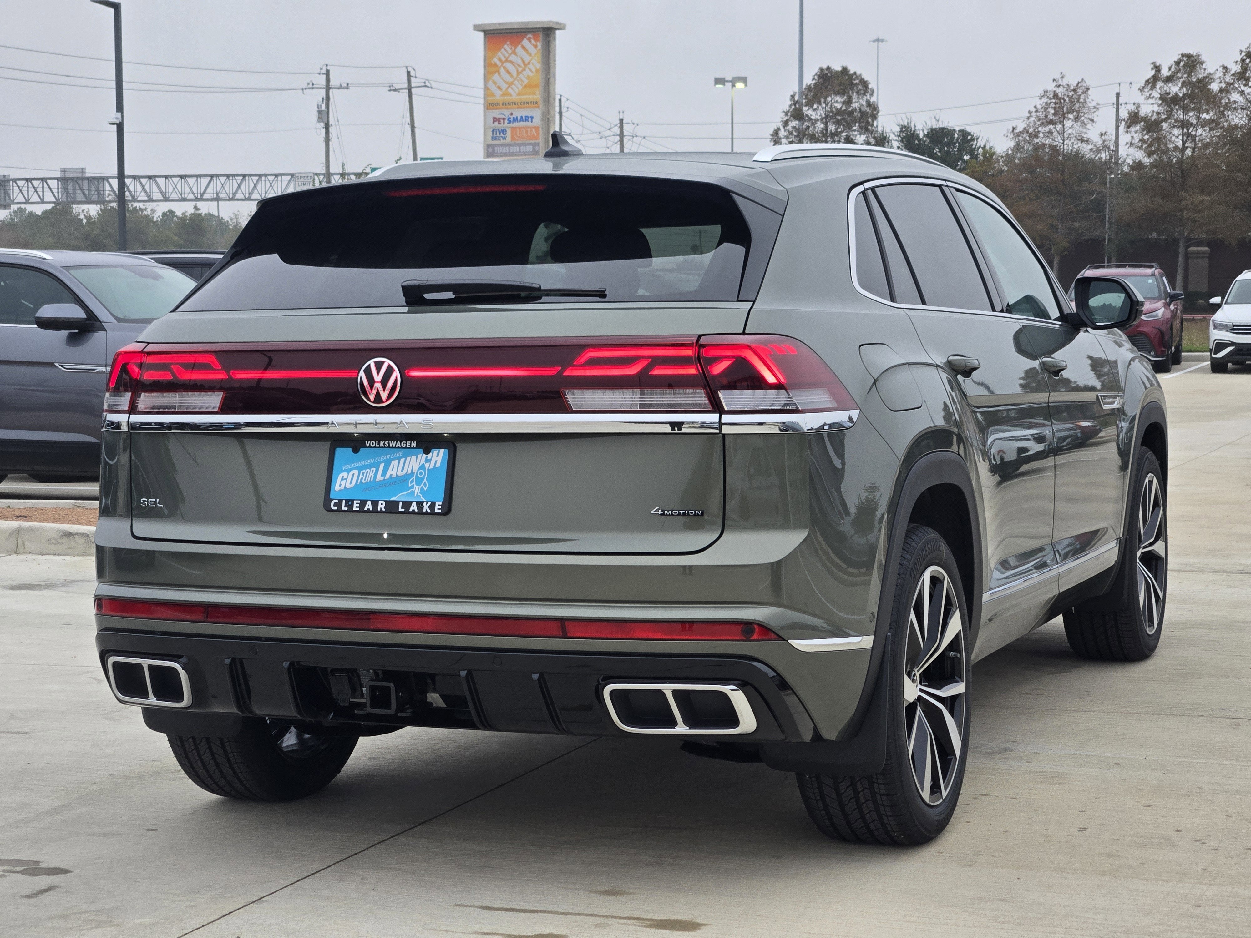 2026 Volkswagen Atlas Cross Sport 2.0T SEL Premium R-Line