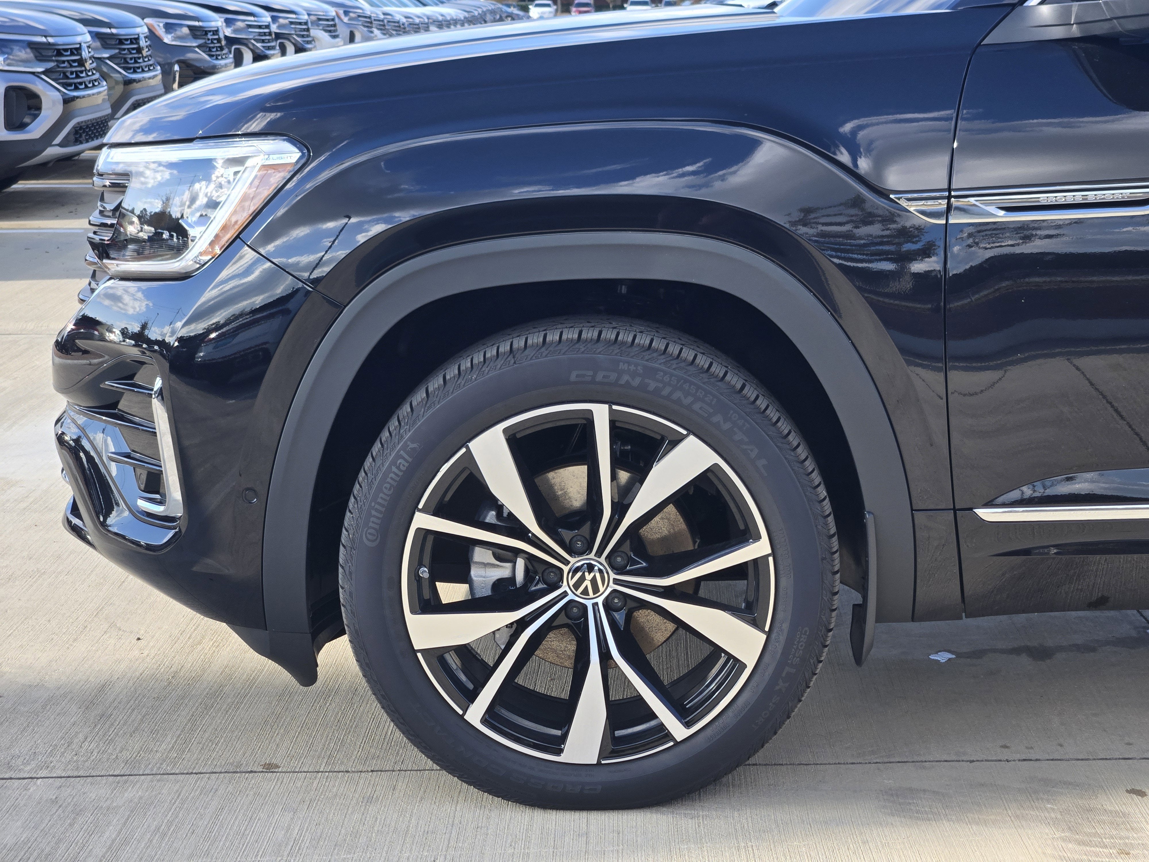 2026 Volkswagen Atlas Cross Sport 2.0T SEL Premium R-Line