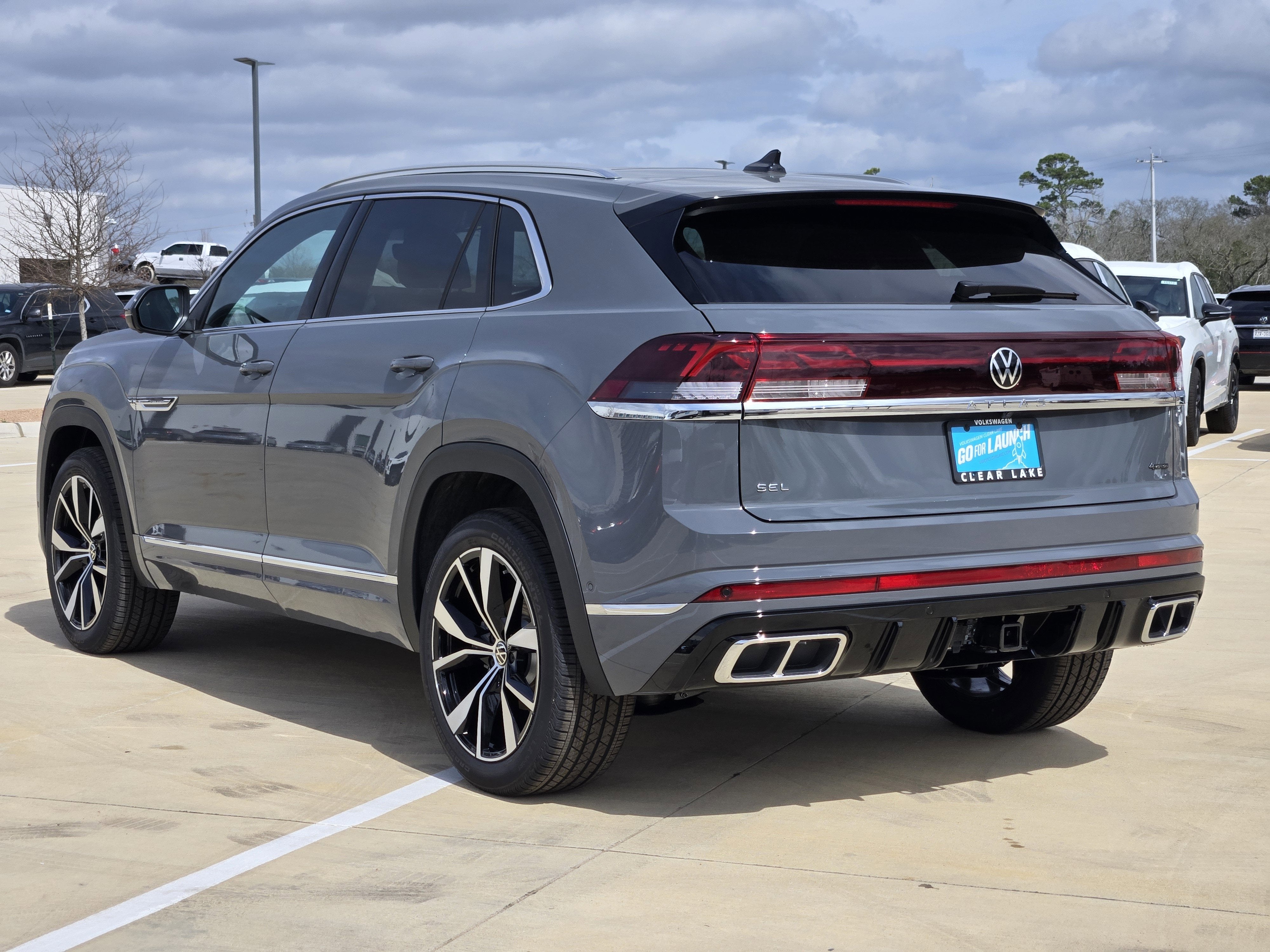 2026 Volkswagen Atlas Cross Sport 2.0T SEL Premium R-Line