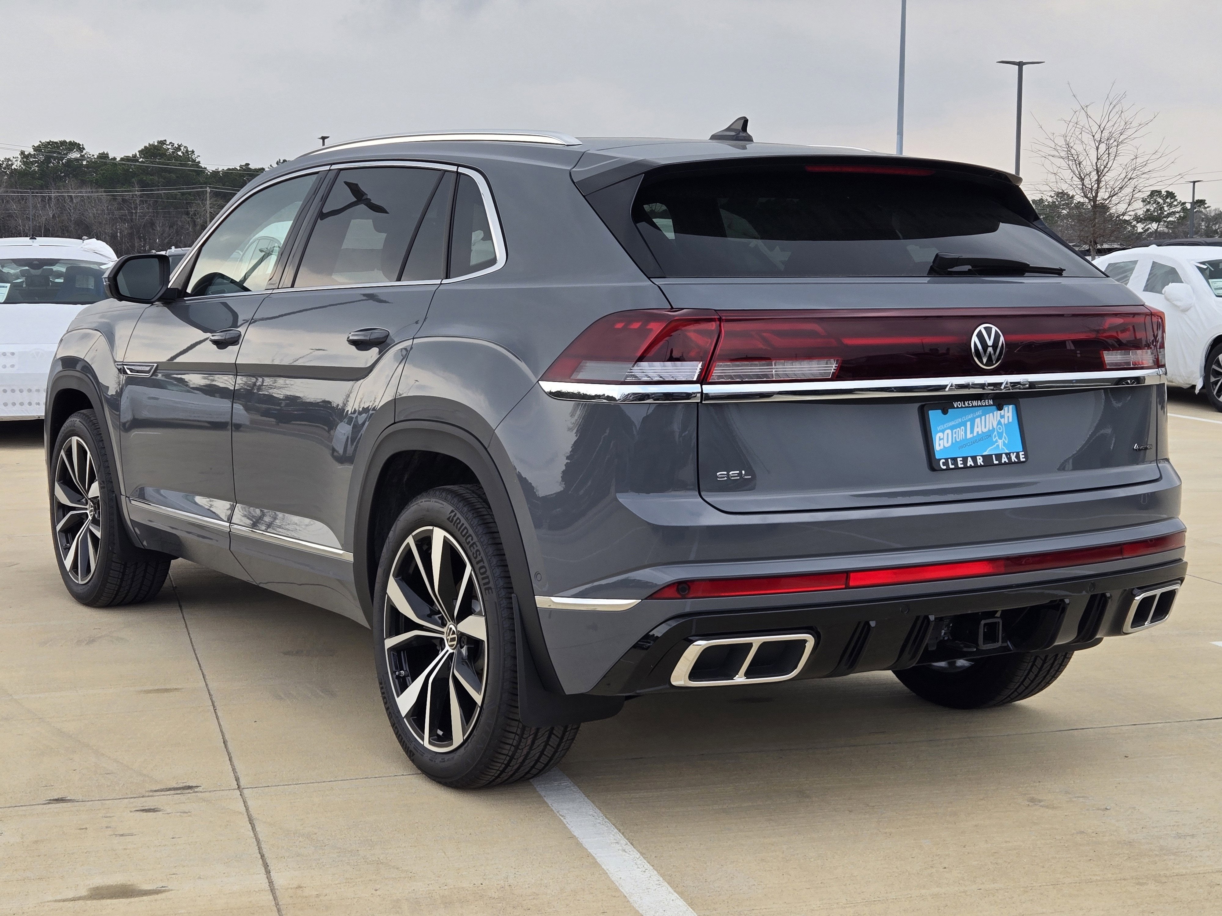 2026 Volkswagen Atlas Cross Sport 2.0T SEL Premium R-Line