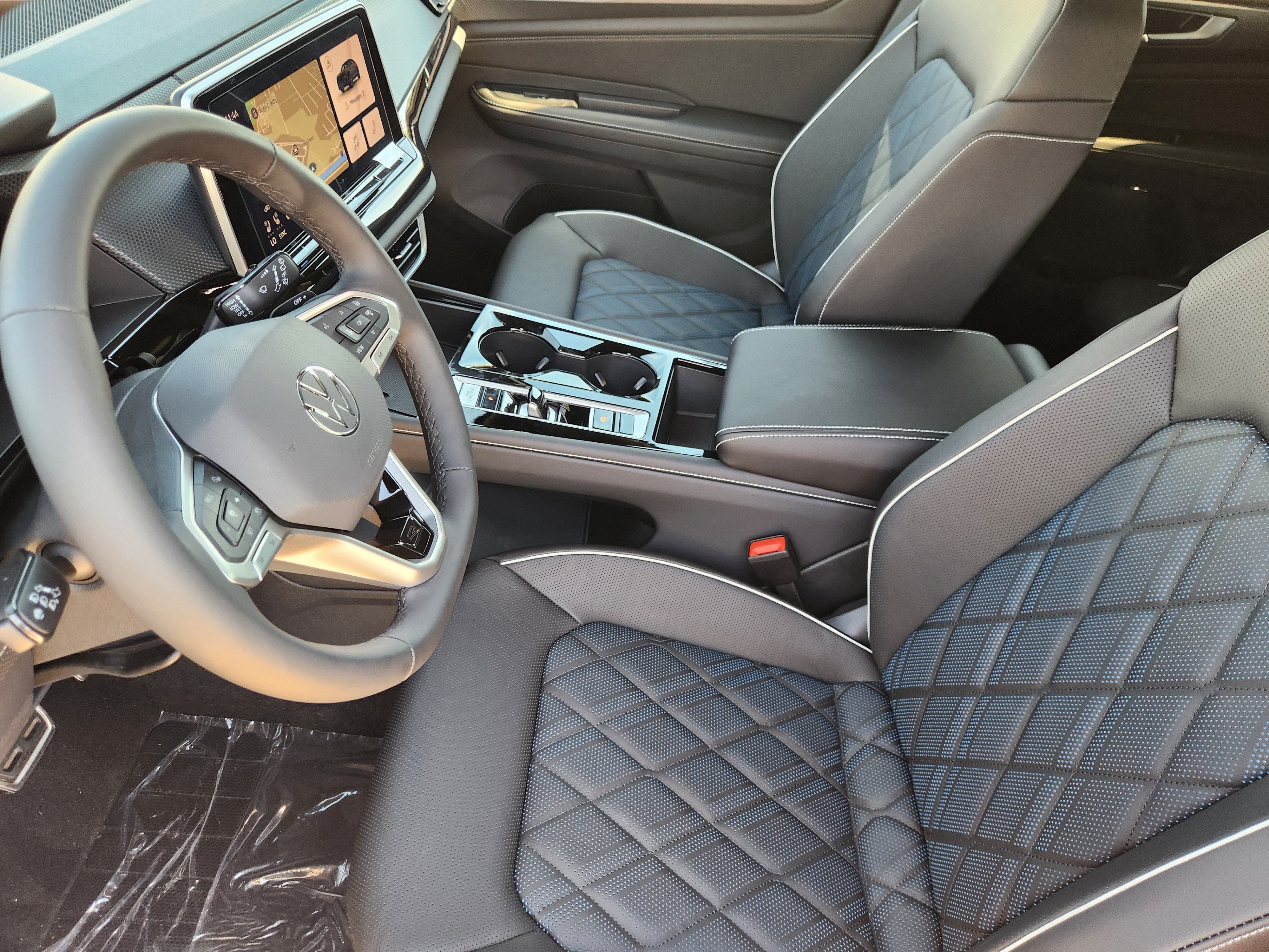 2026 Volkswagen Atlas Cross Sport 2.0T SEL Premium R-Line