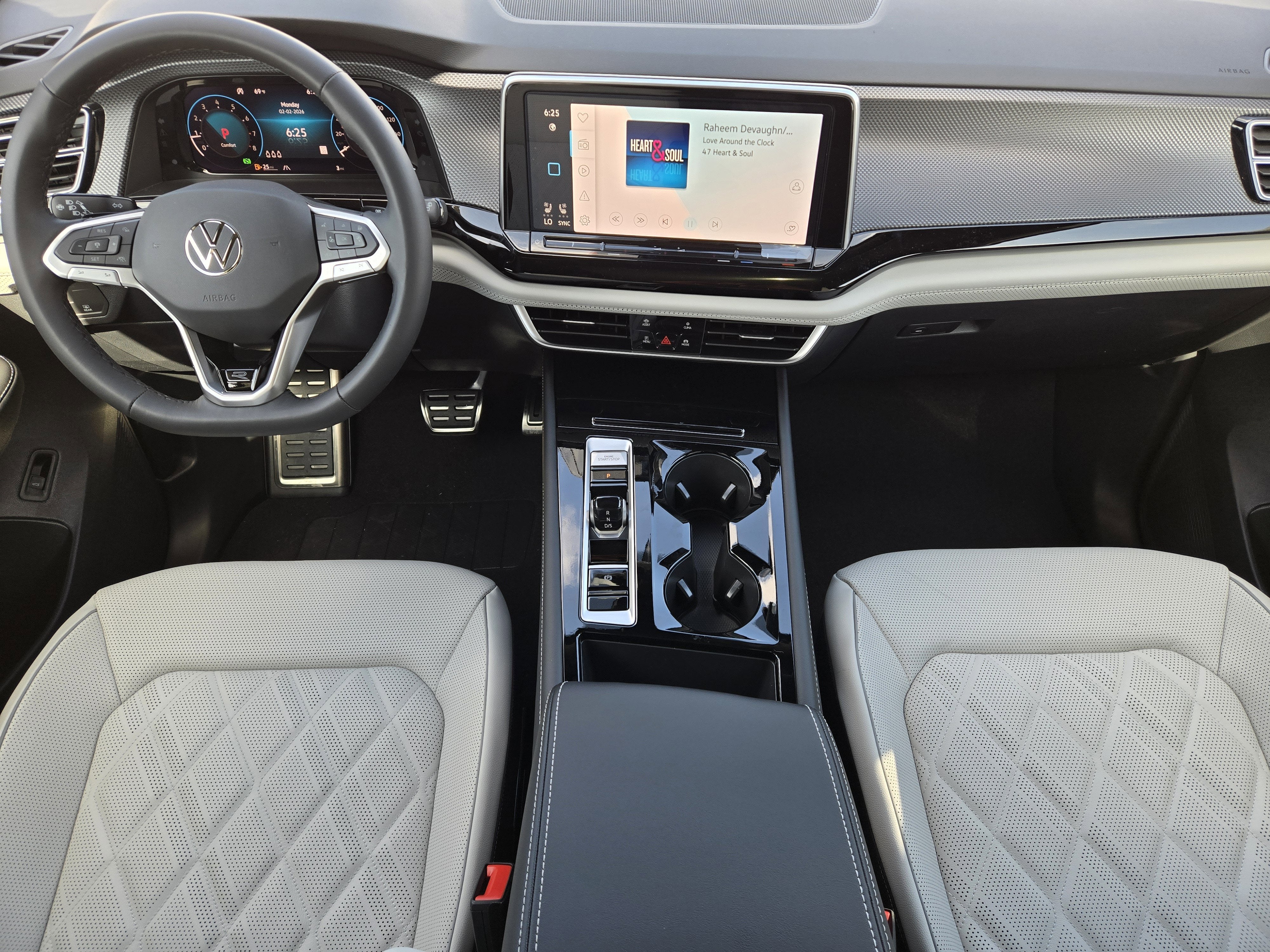 2026 Volkswagen Atlas Cross Sport 2.0T SEL Premium R-Line