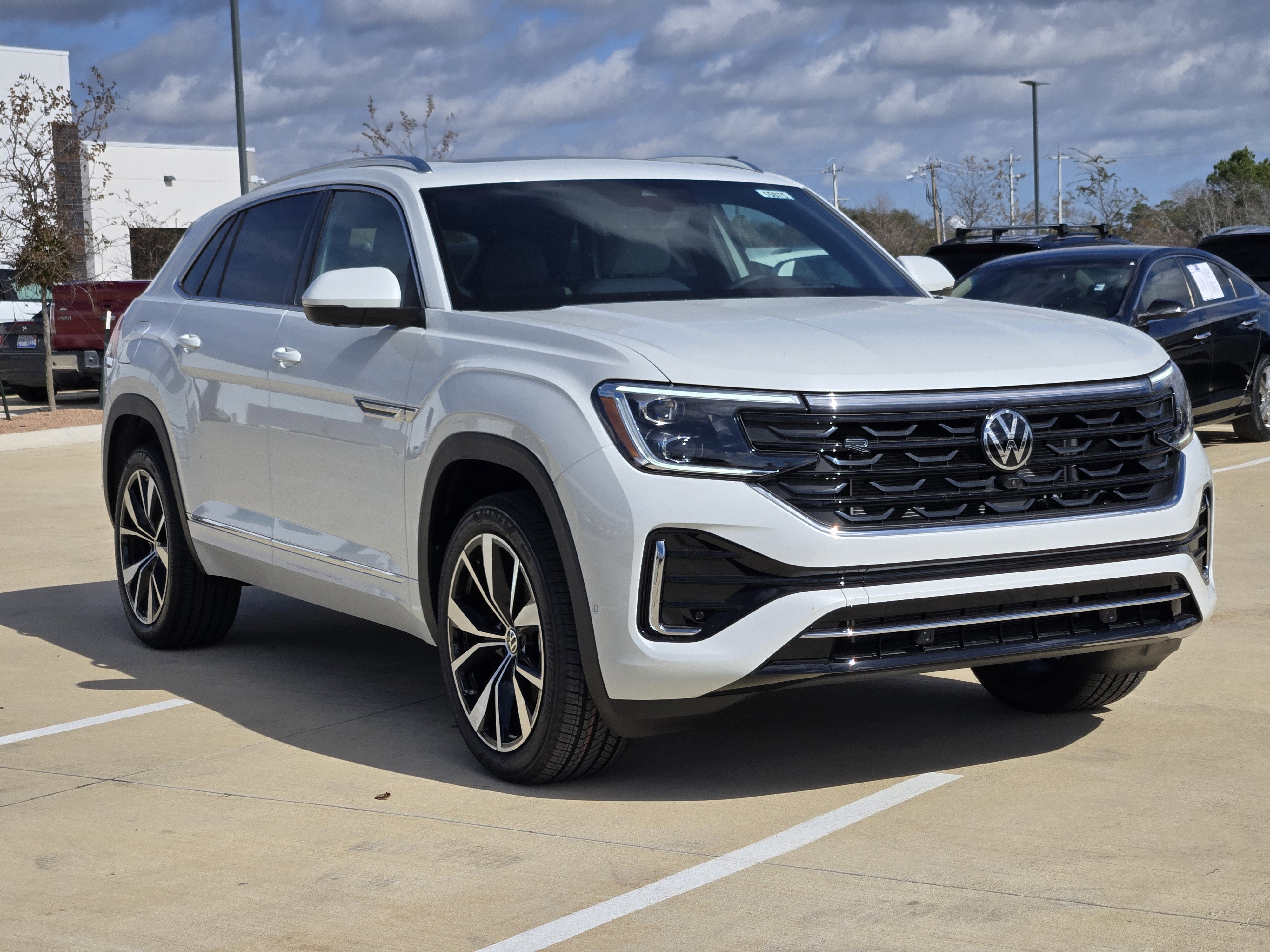 2026 Volkswagen Atlas Cross Sport 2.0T SEL Premium R-Line