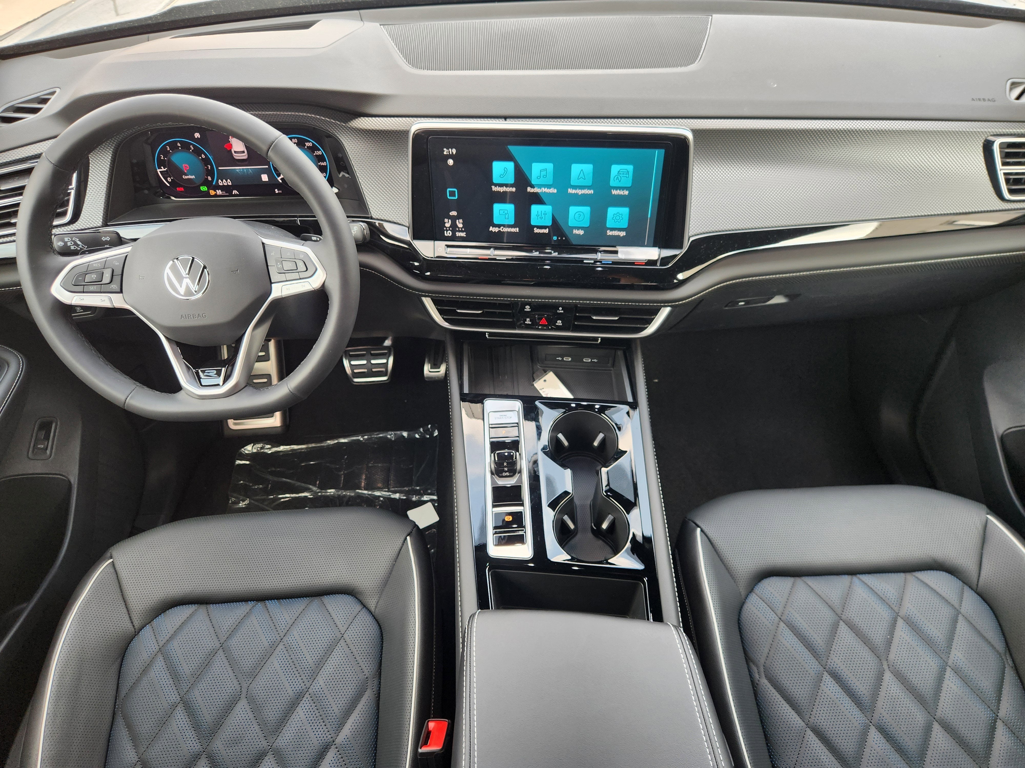 2026 Volkswagen Atlas Cross Sport 2.0T SEL Premium R-Line