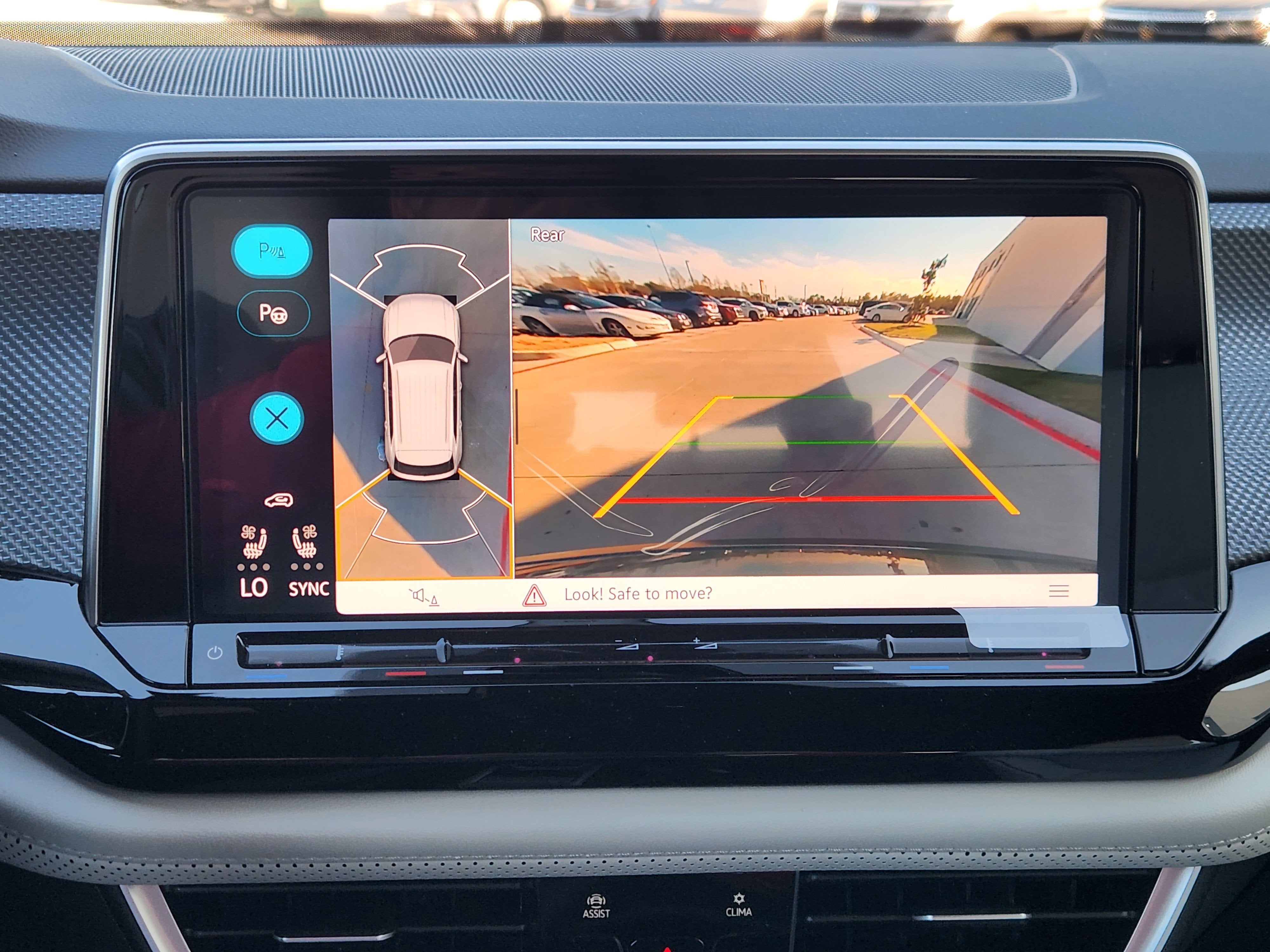 2026 Volkswagen Atlas Cross Sport 2.0T SEL Premium R-Line