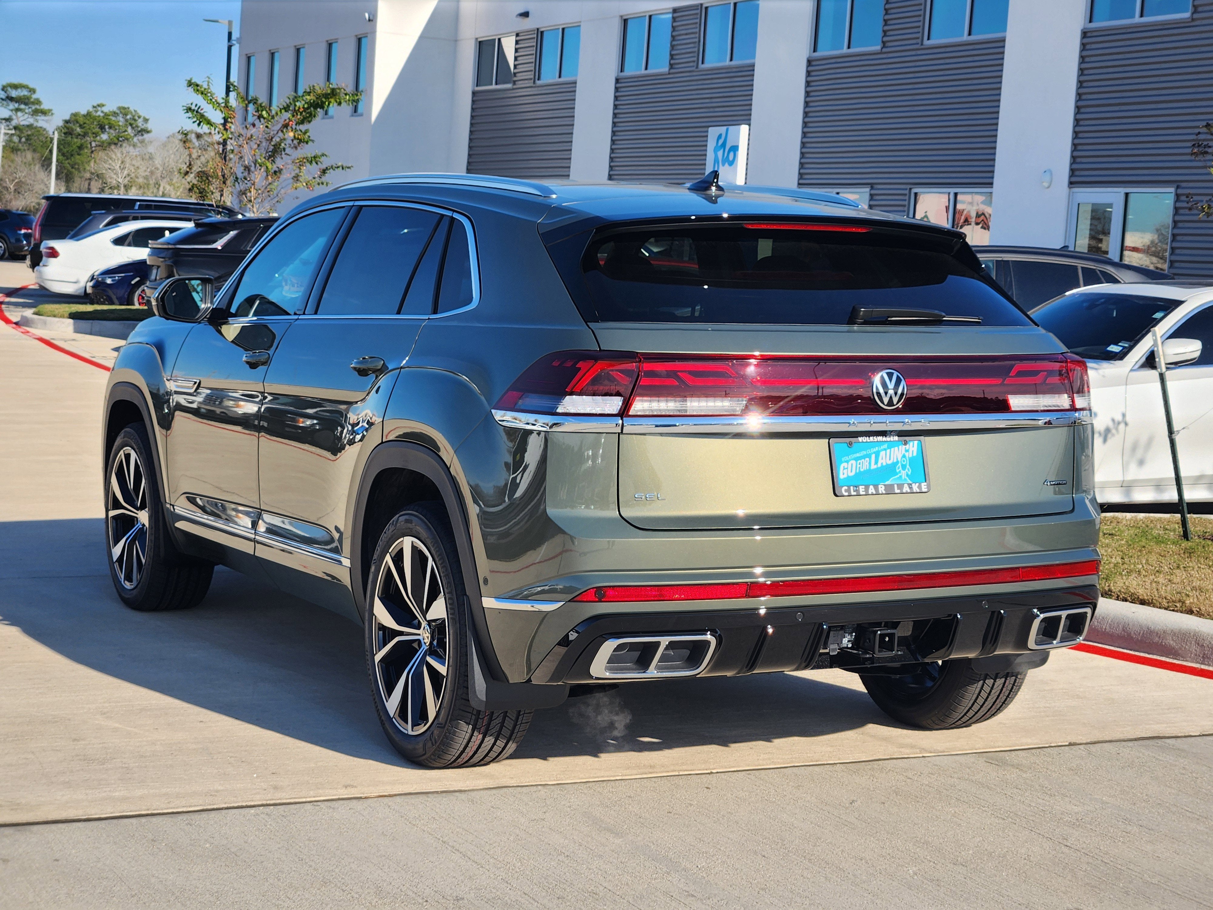 2026 Volkswagen Atlas Cross Sport 2.0T SEL Premium R-Line