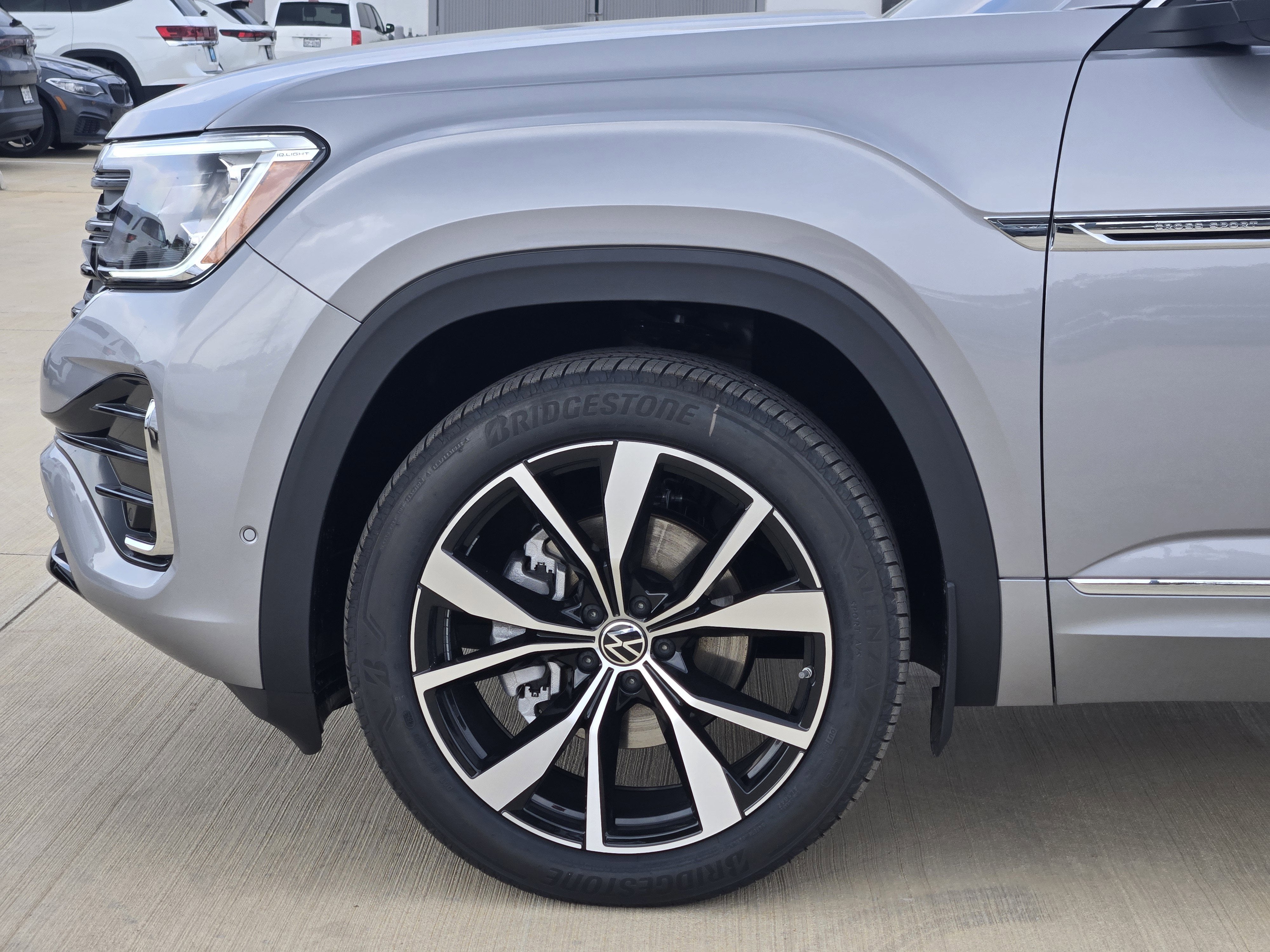 2026 Volkswagen Atlas Cross Sport 2.0T SEL Premium R-Line