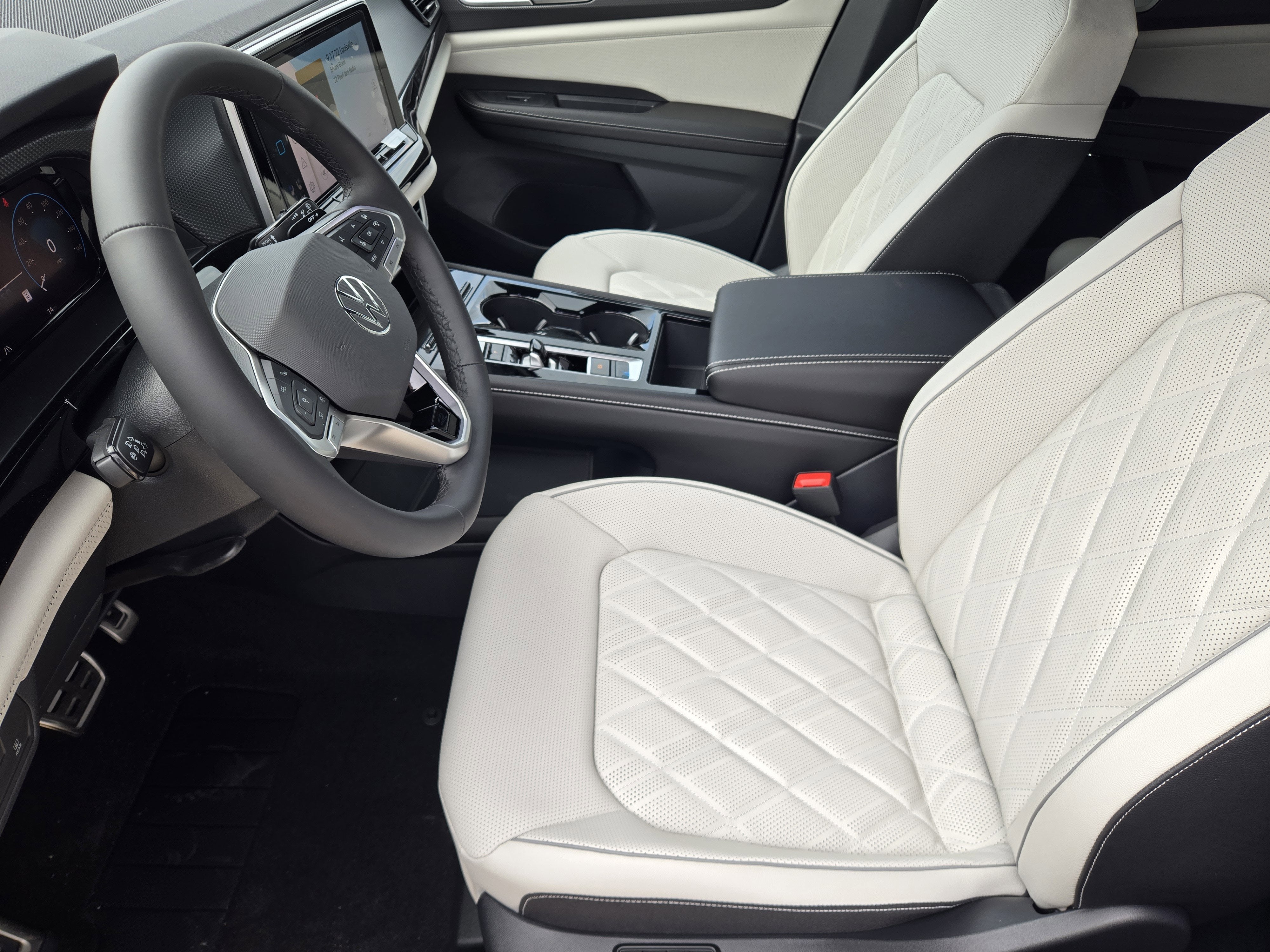 2026 Volkswagen Atlas Cross Sport 2.0T SEL Premium R-Line