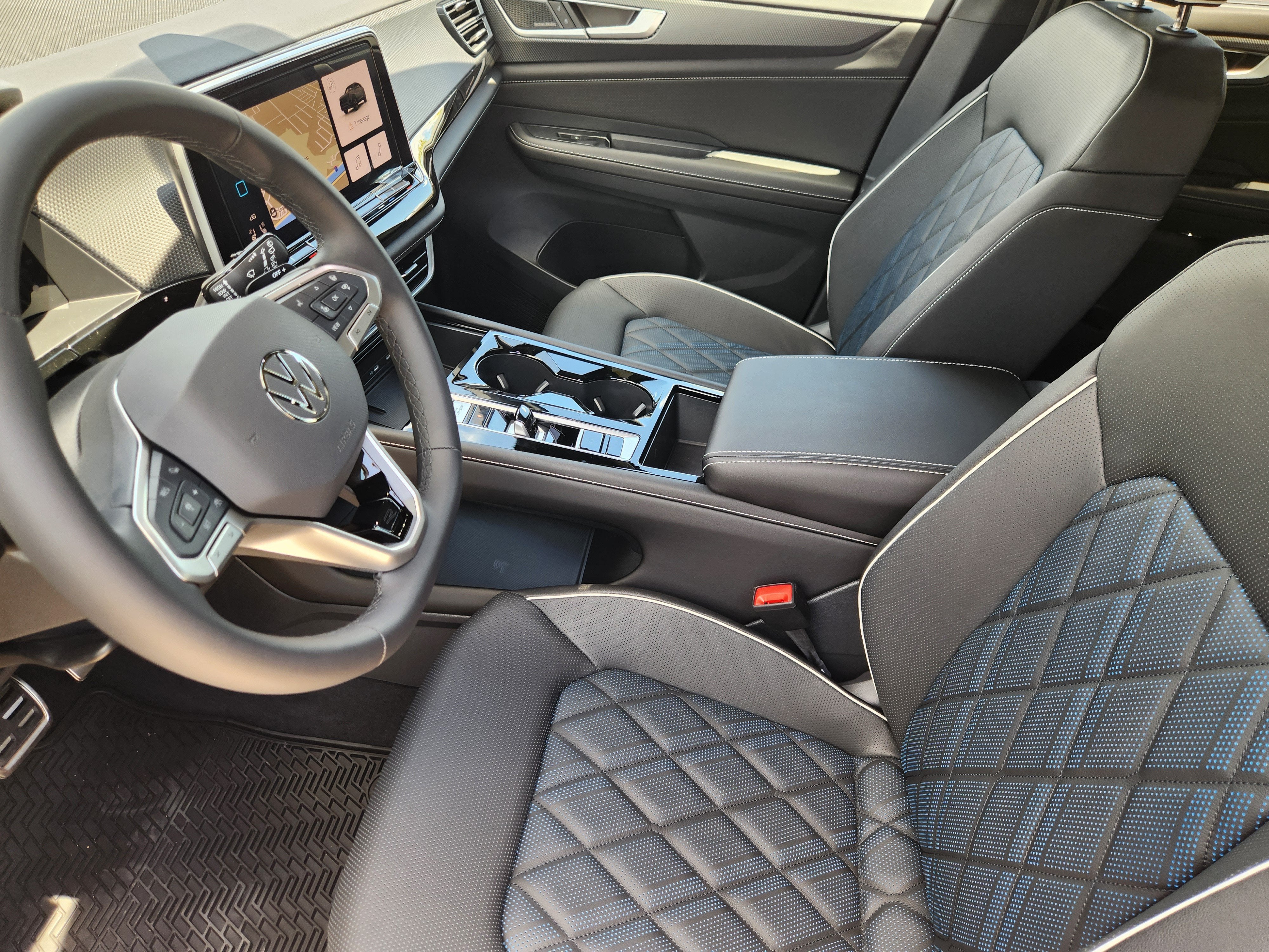 2026 Volkswagen Atlas Cross Sport 2.0T SEL Premium R-Line