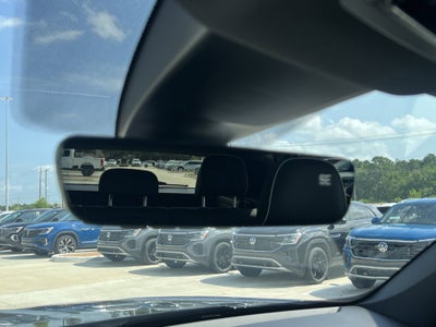 2025 Volkswagen Atlas Cross Sport 2.0T SEL Premium R-Line