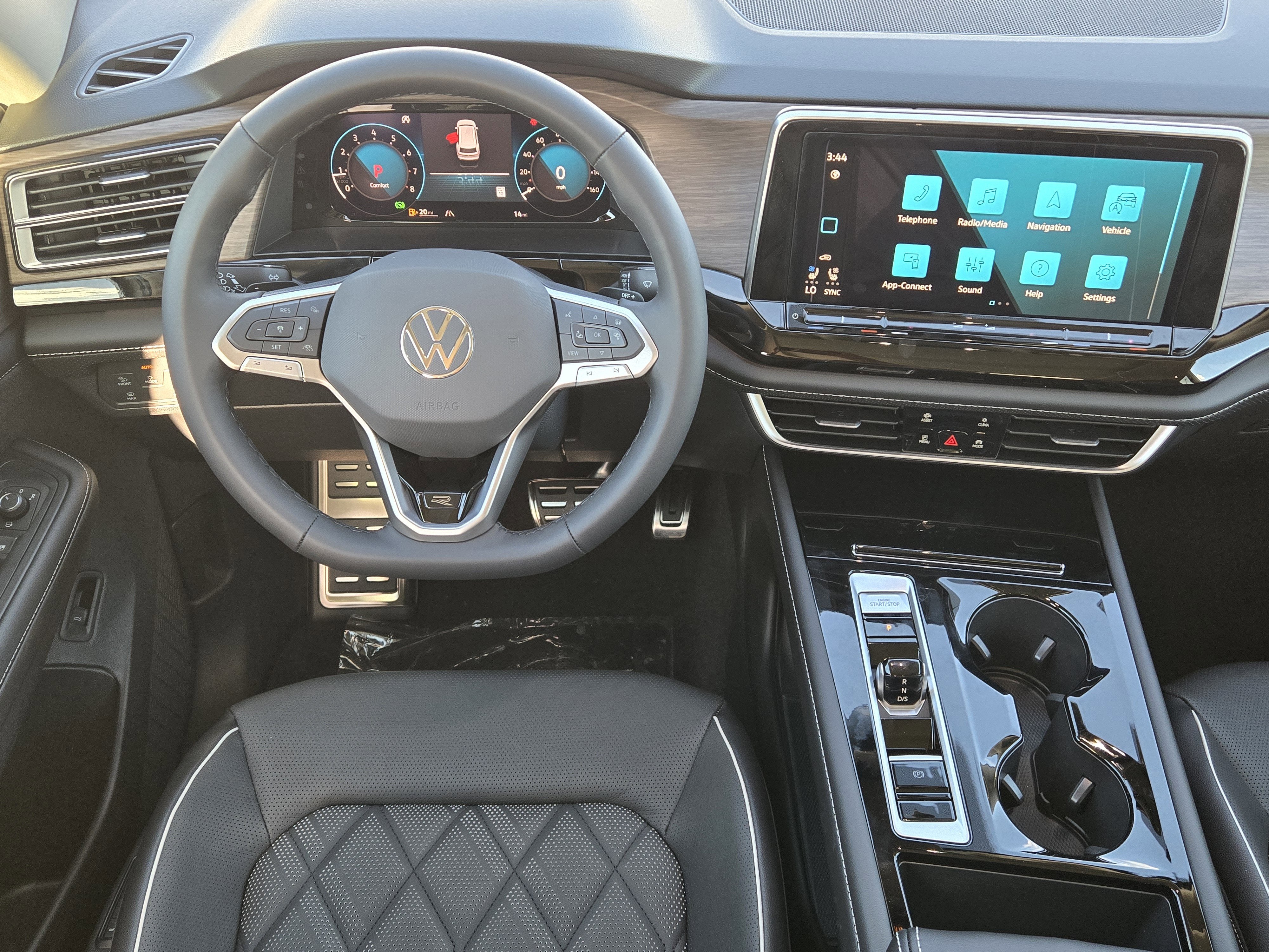 2026 Volkswagen Atlas 2.0T SEL Premium R-Line