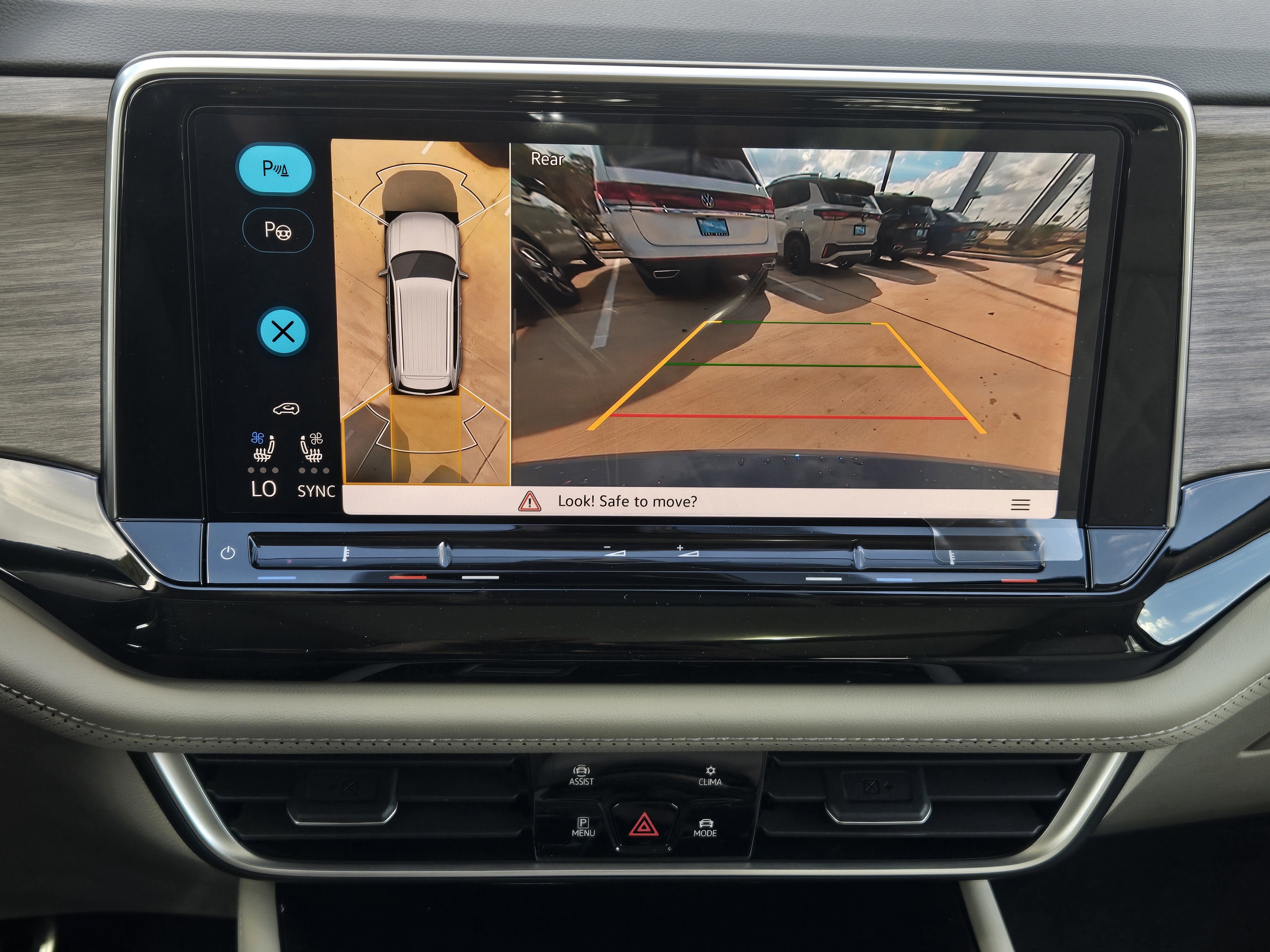 2026 Volkswagen Atlas 2.0T SEL Premium R-Line