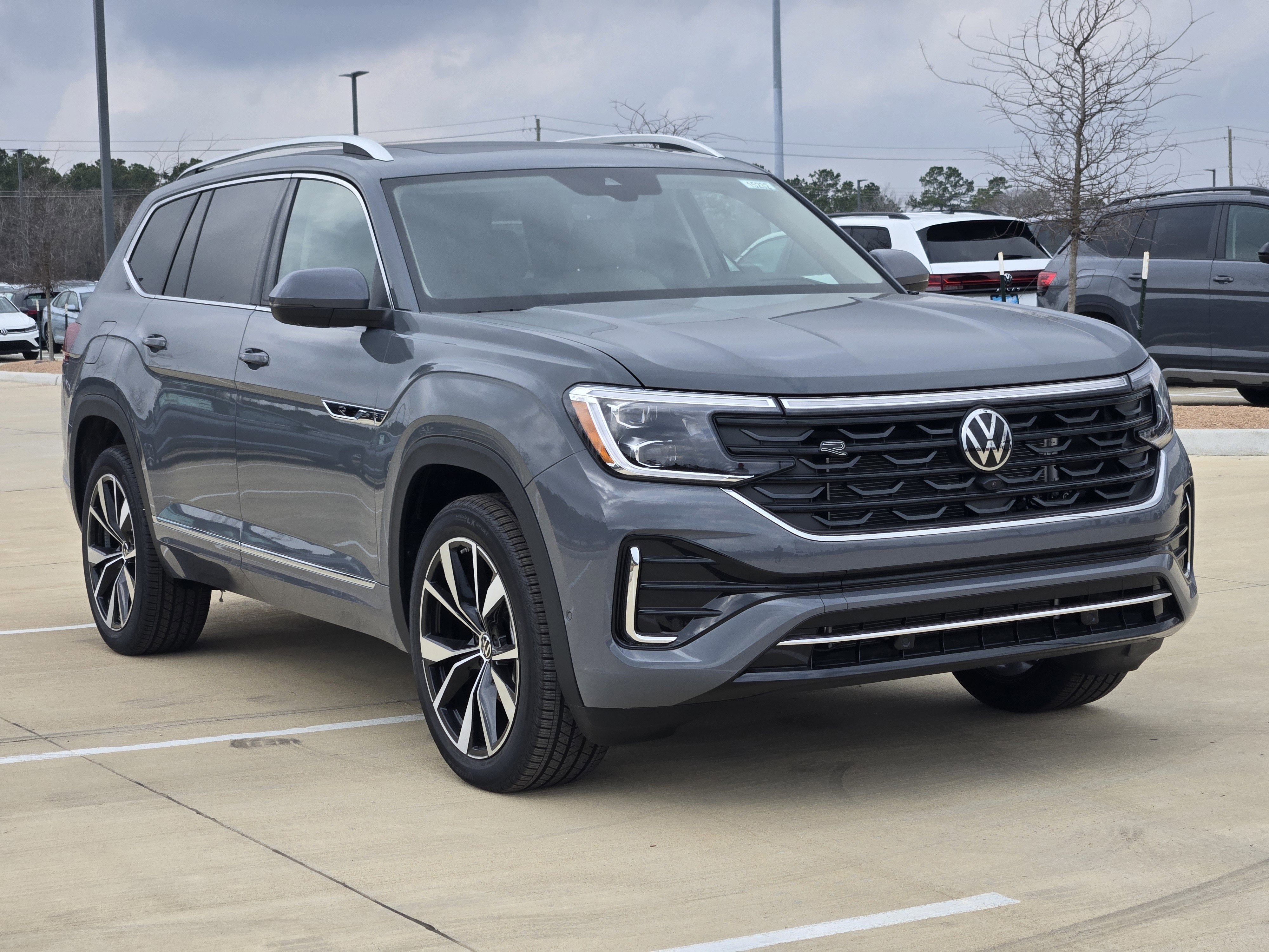 2026 Volkswagen Atlas 2.0T SEL Premium R-Line