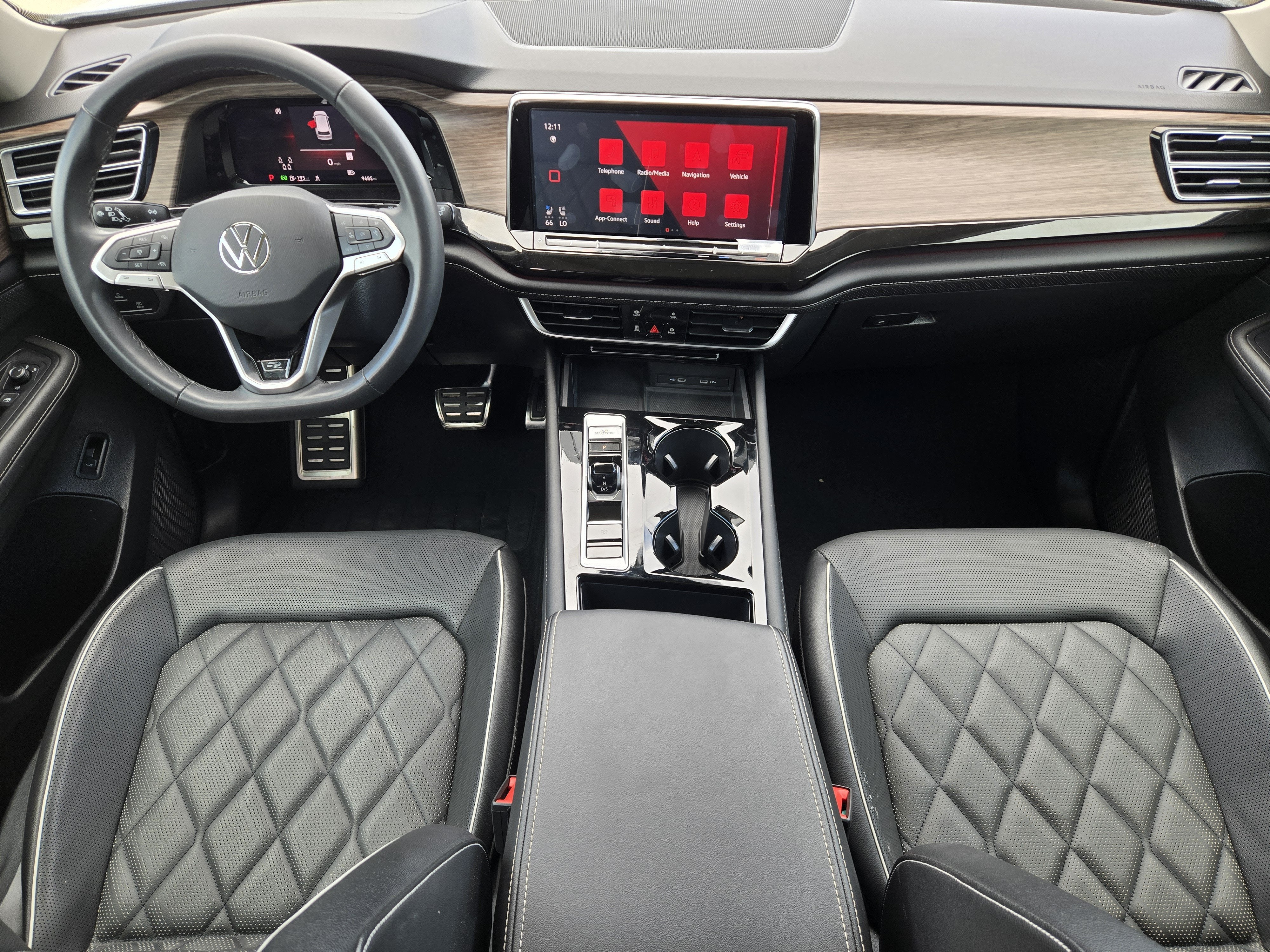 2024 Volkswagen Atlas 2.0T SEL Premium R-Line