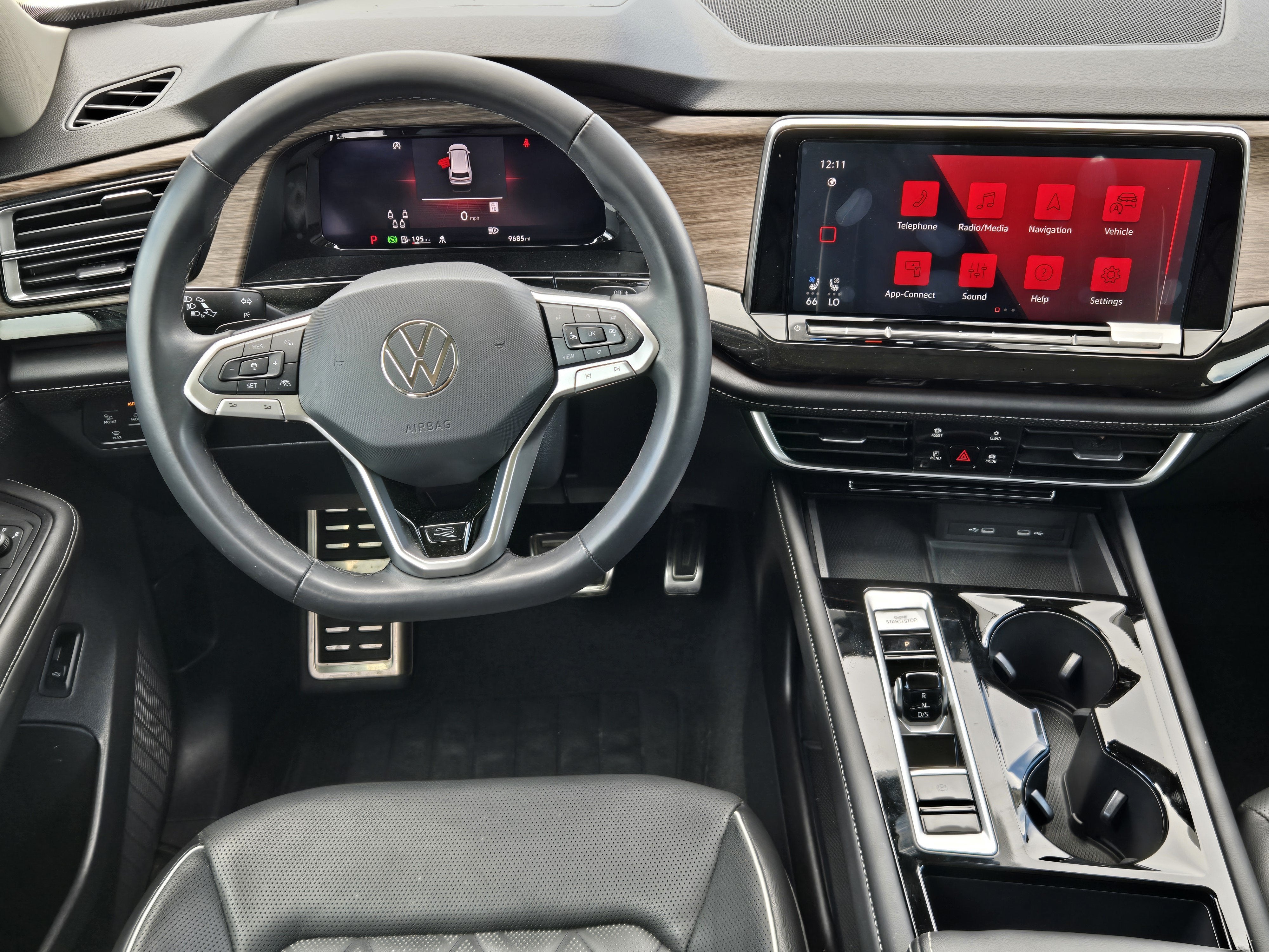 2024 Volkswagen Atlas 2.0T SEL Premium R-Line