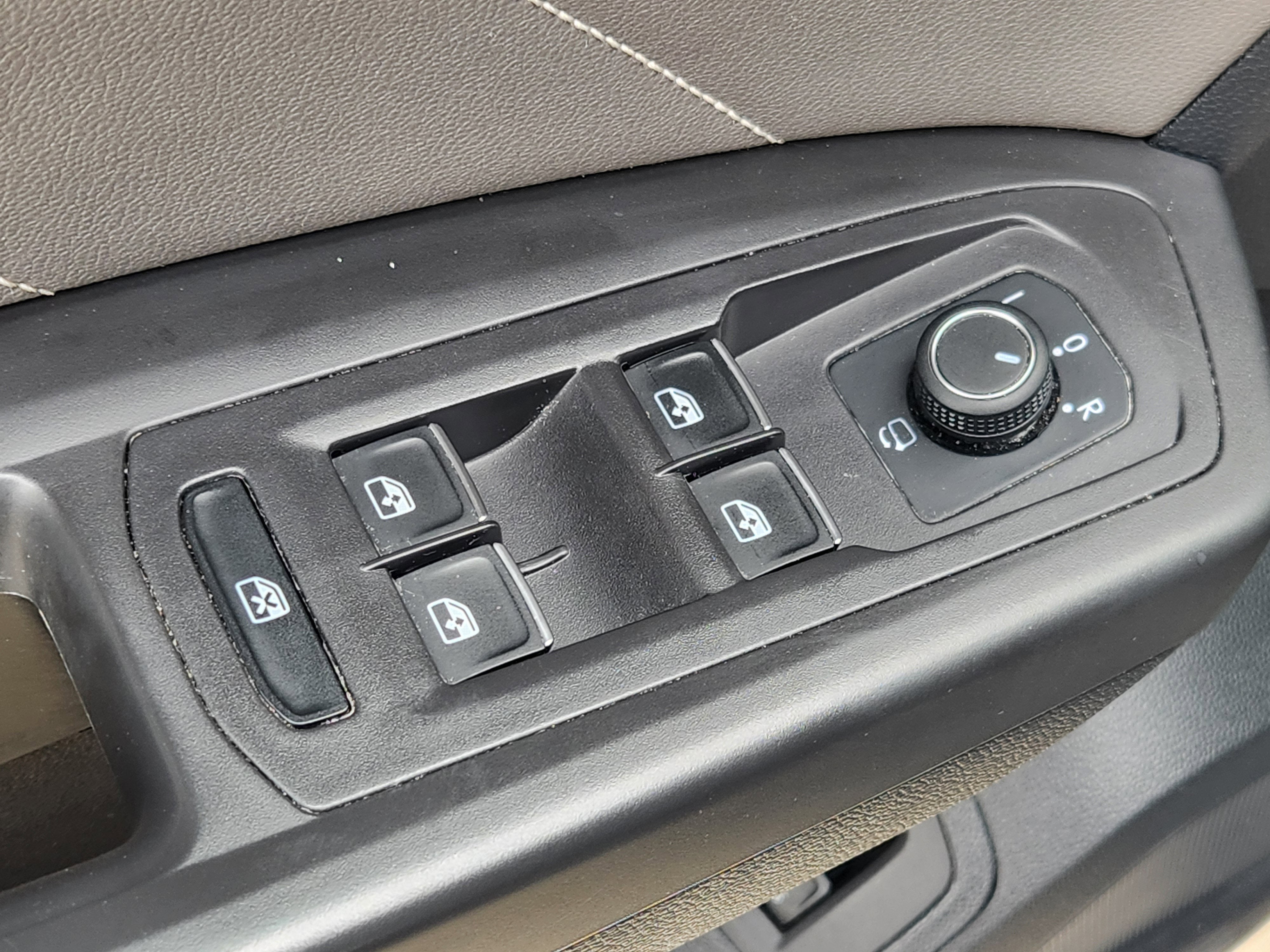 2023 Volkswagen Atlas 3.6L V6 SEL Premium R-Line