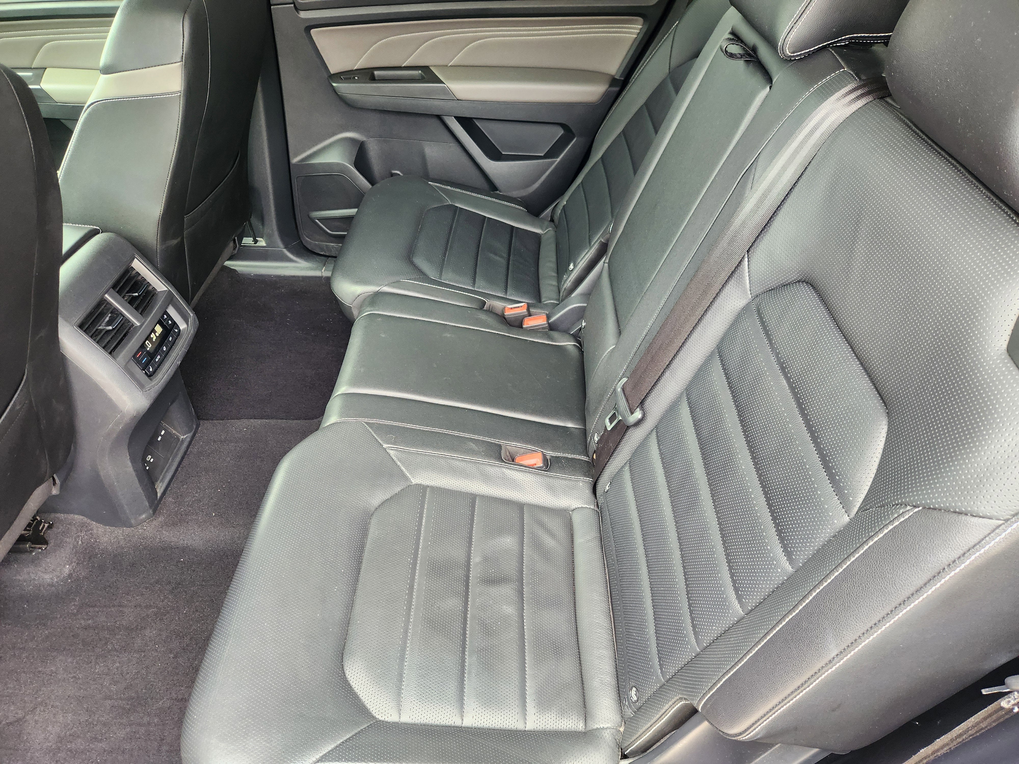 2023 Volkswagen Atlas 3.6L V6 SEL Premium R-Line