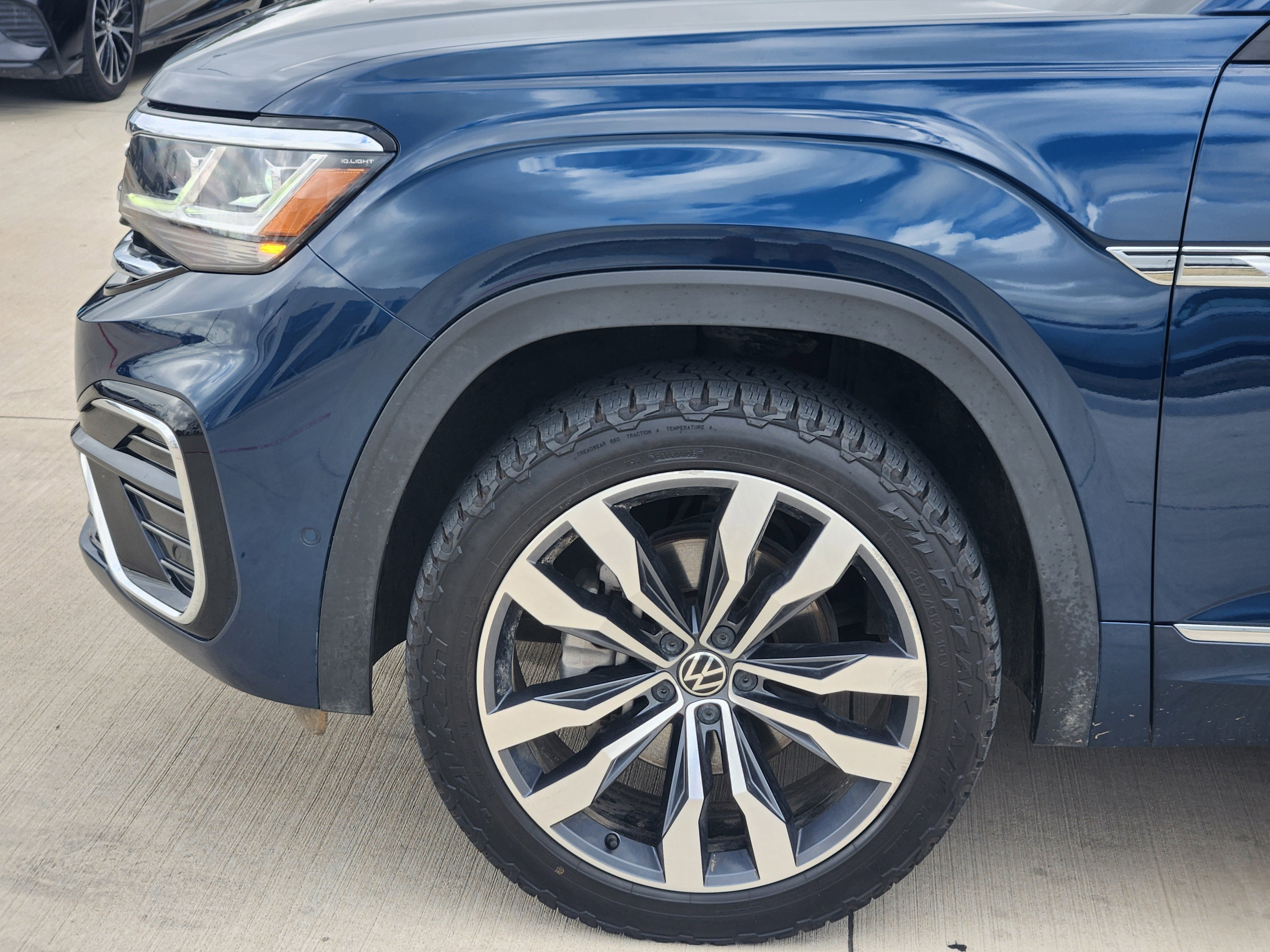 2023 Volkswagen Atlas 3.6L V6 SEL Premium R-Line