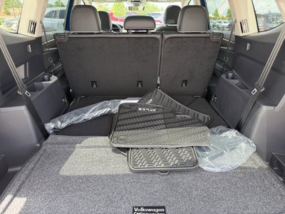 2025 Volkswagen Atlas 2.0T SEL Premium R-Line