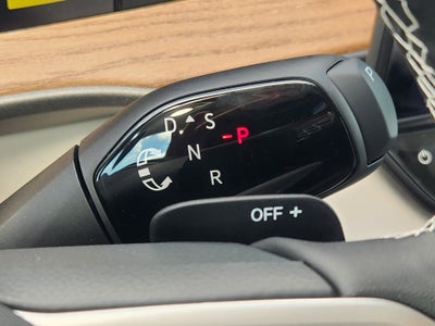 2027 Volkswagen Atlas SE w/Technology