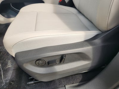 2027 Volkswagen Atlas SE w/Technology
