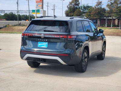 2027 Volkswagen Atlas SE w/Technology