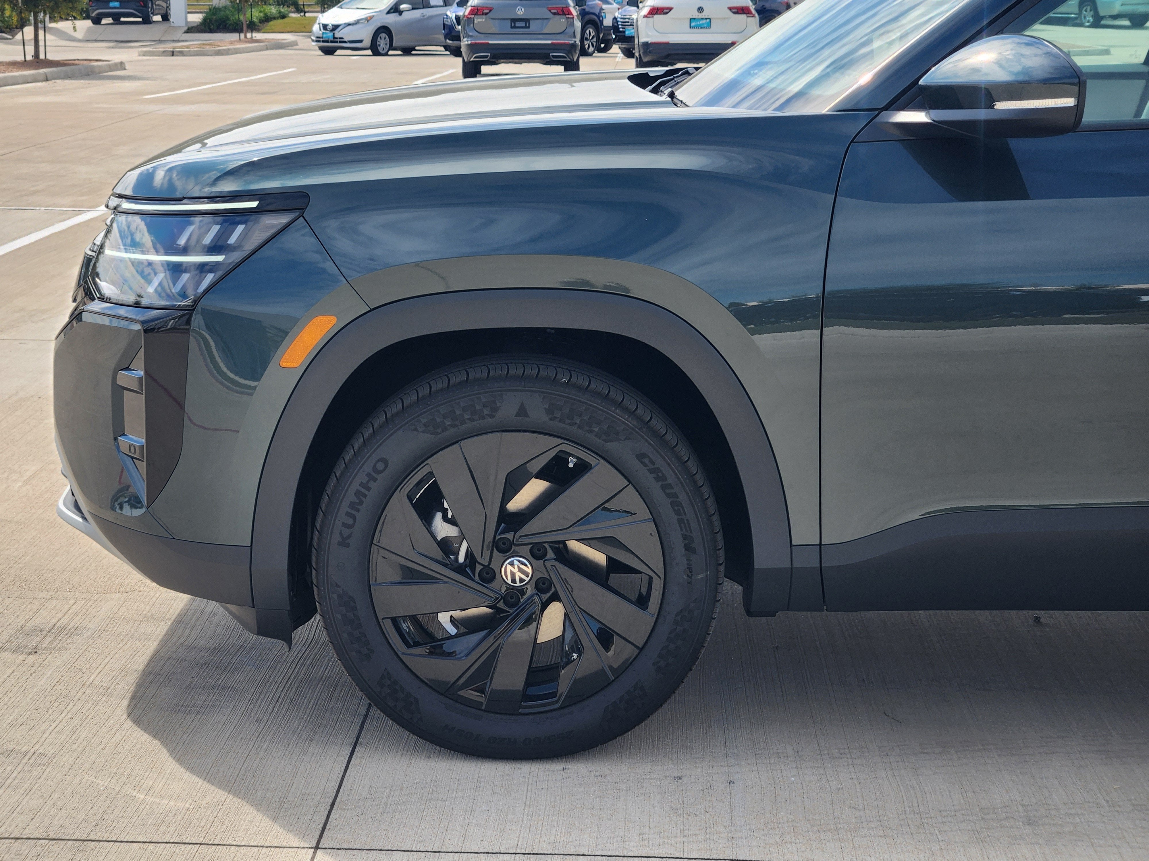 2027 Volkswagen Atlas SE w/Technology