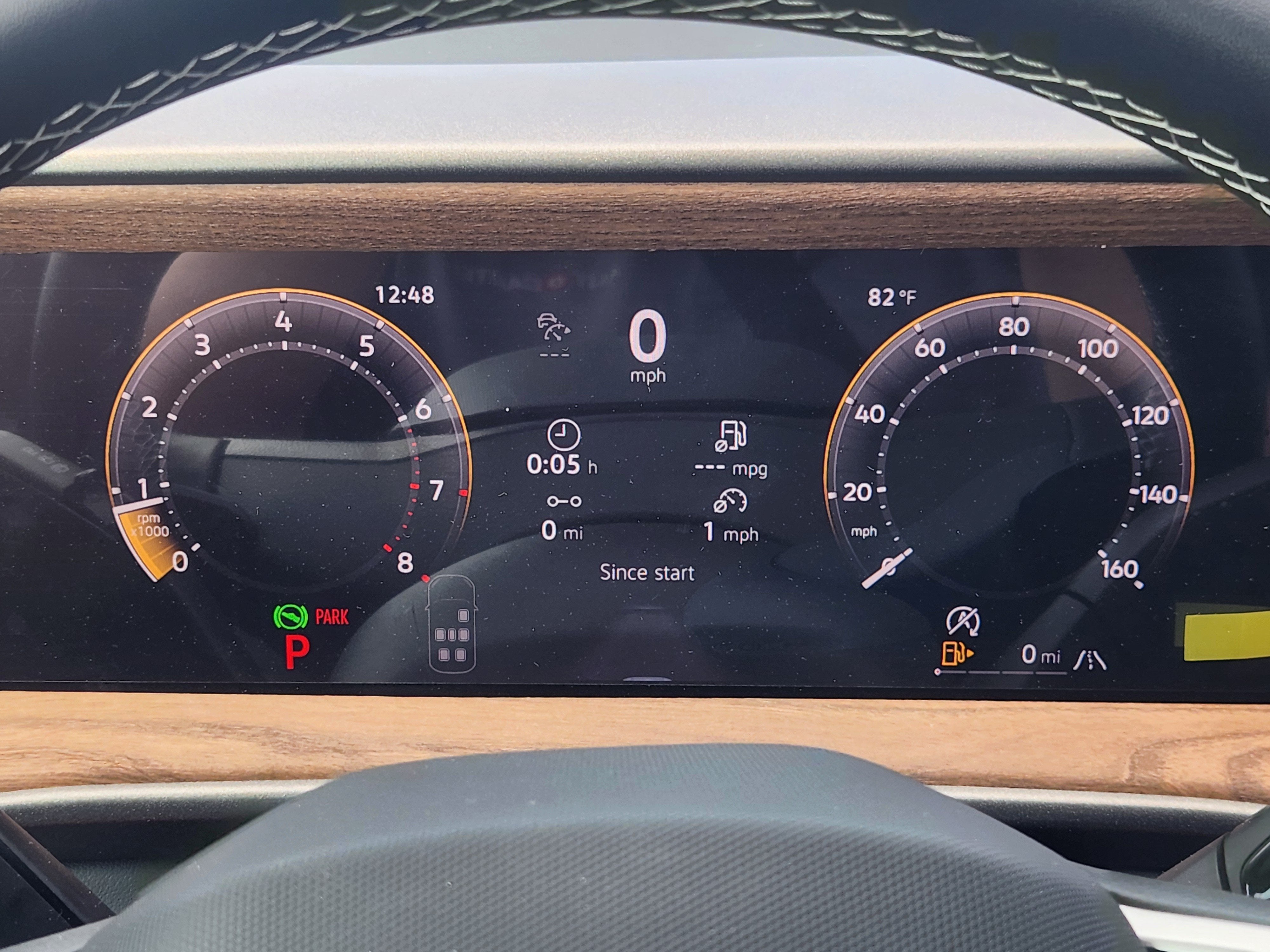 2027 Volkswagen Atlas SE w/Technology