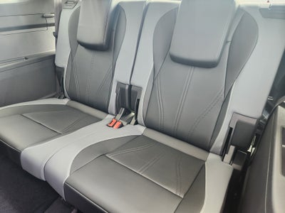 2027 Volkswagen Atlas SE w/Technology