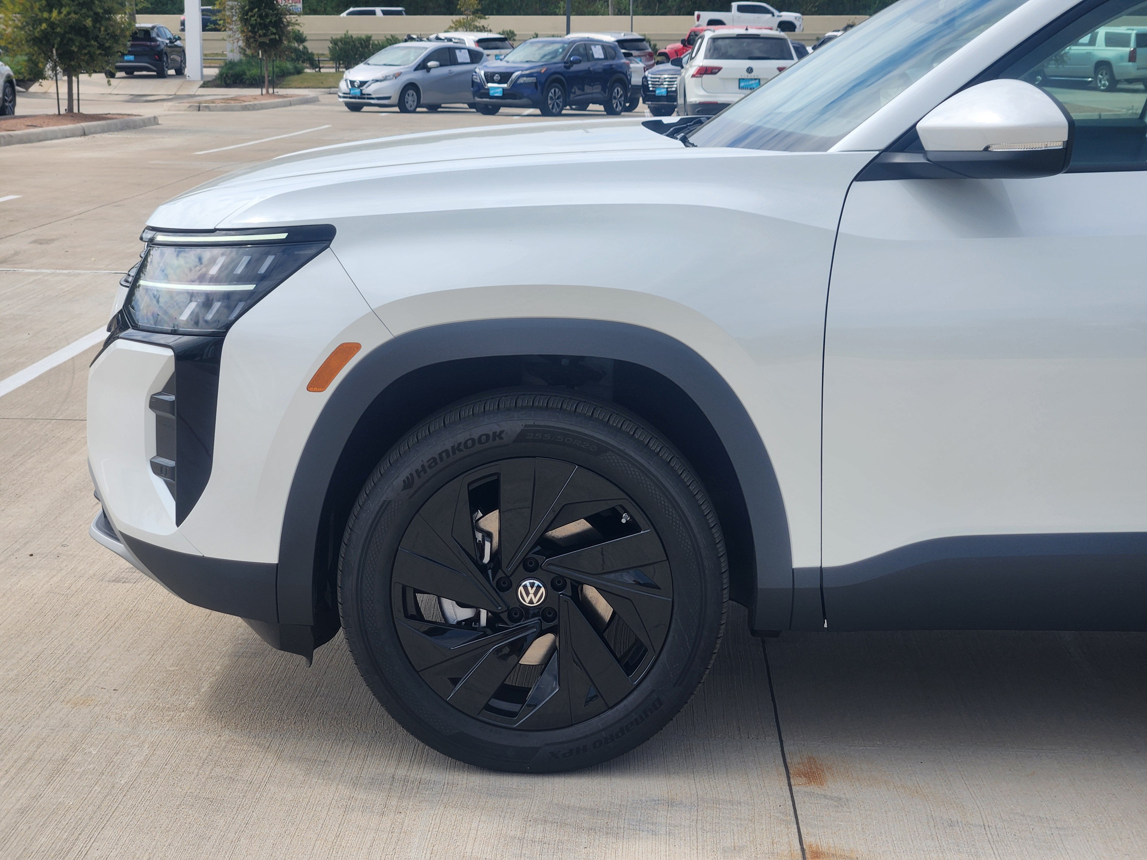 2027 Volkswagen Atlas SE w/Technology
