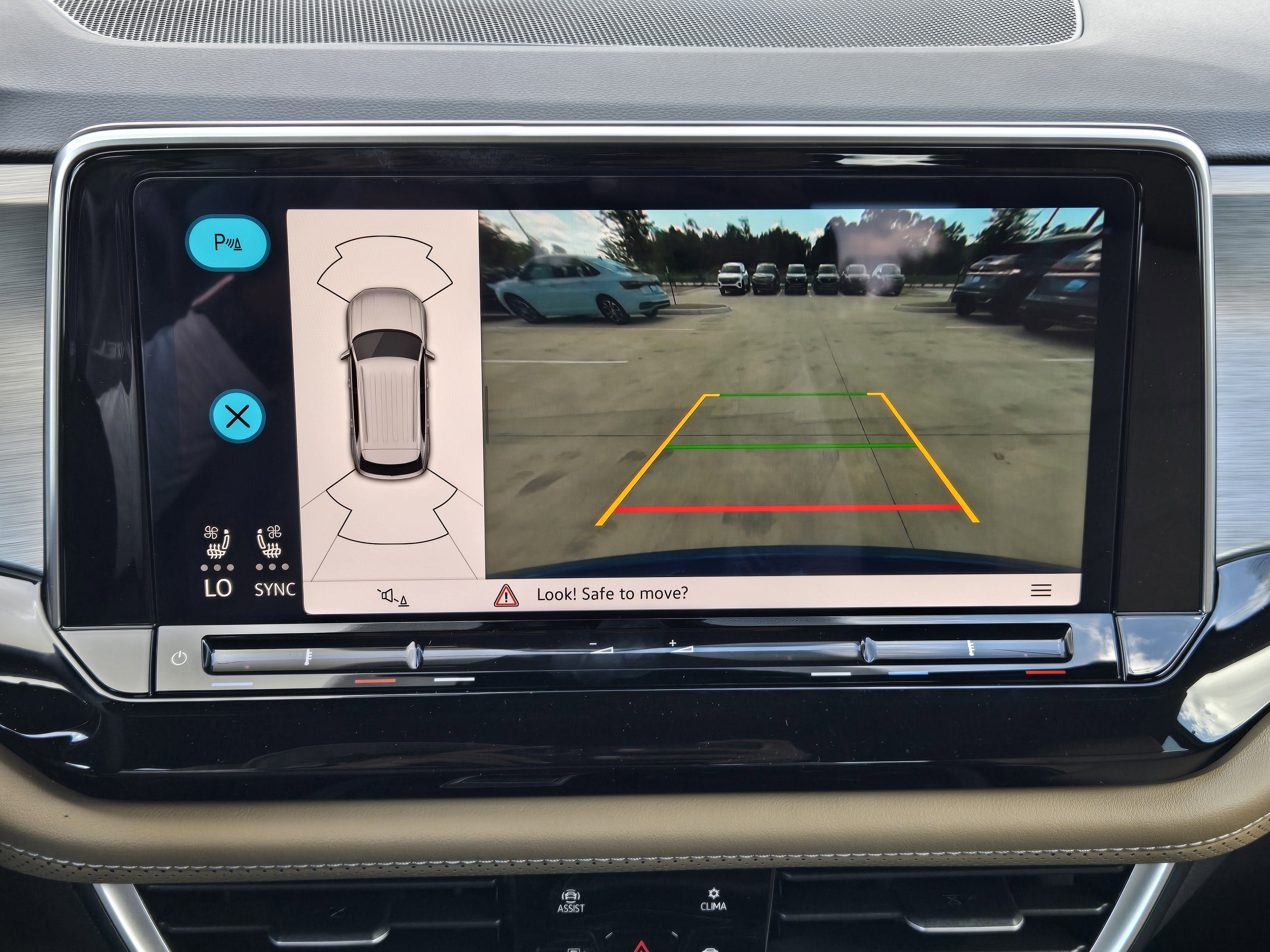 2026 Volkswagen Atlas Cross Sport 2.0T SE w/Technology