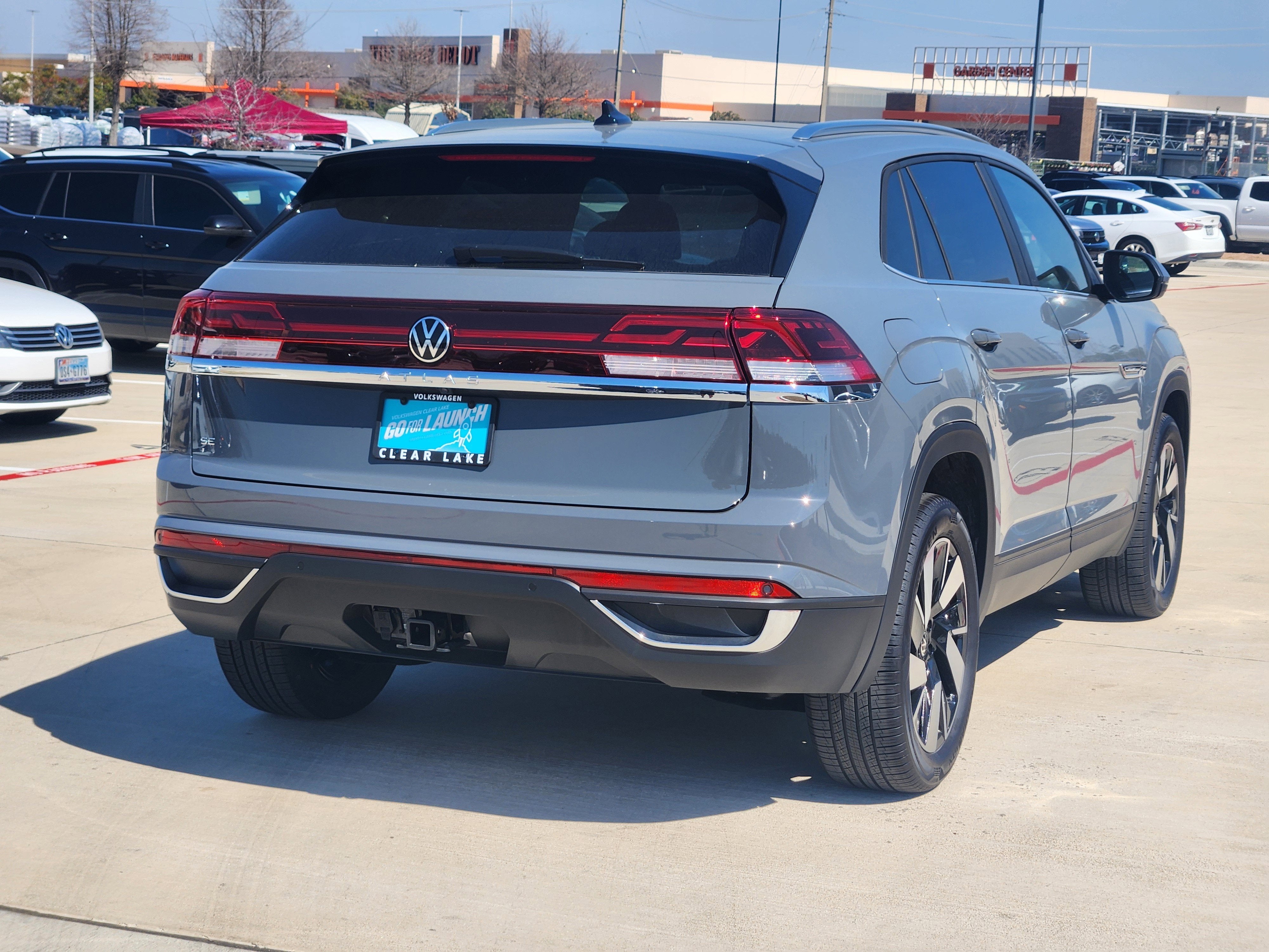 2026 Volkswagen Atlas Cross Sport 2.0T SE w/Technology
