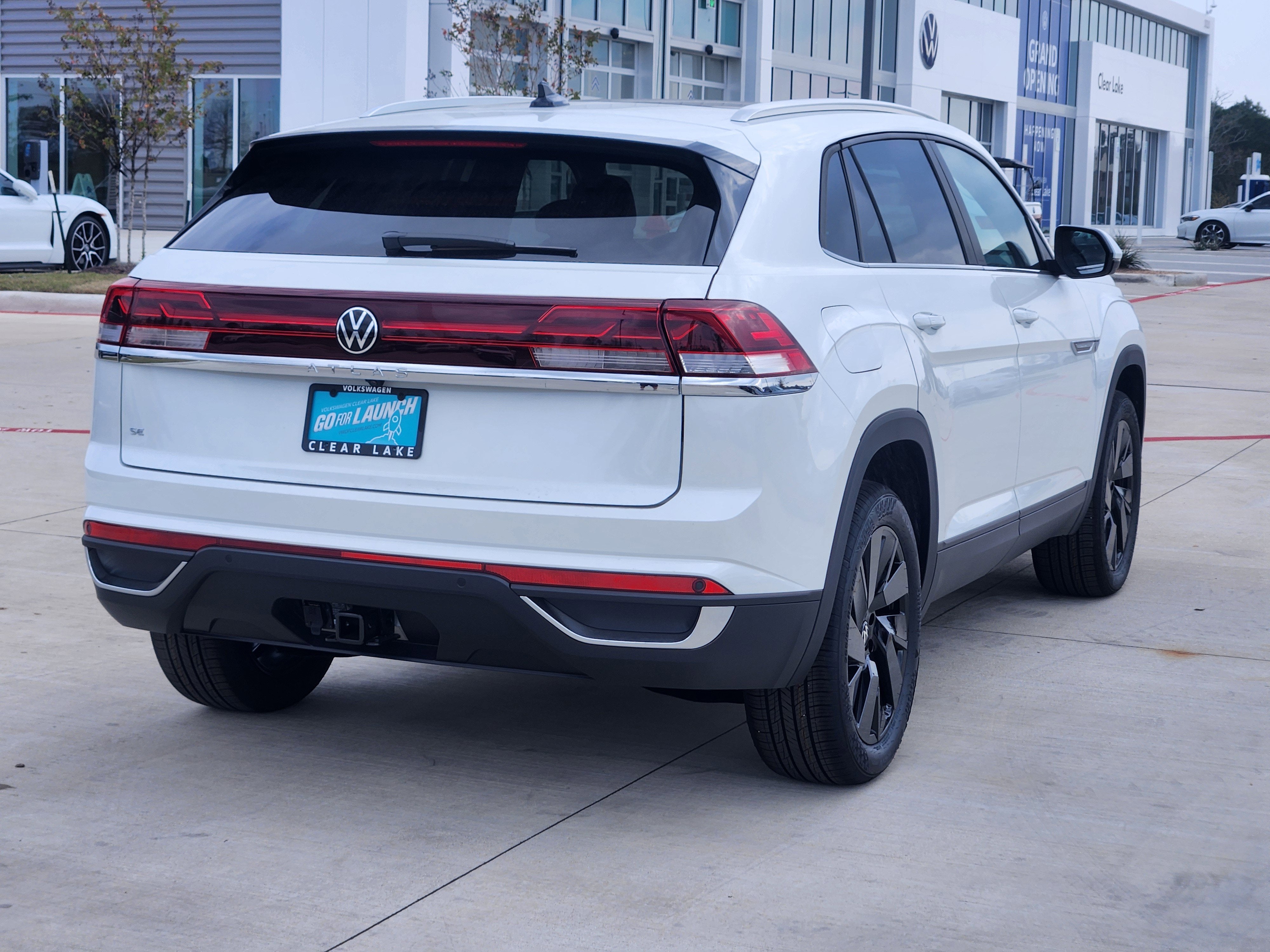 2026 Volkswagen Atlas Cross Sport 2.0T SE w/Technology