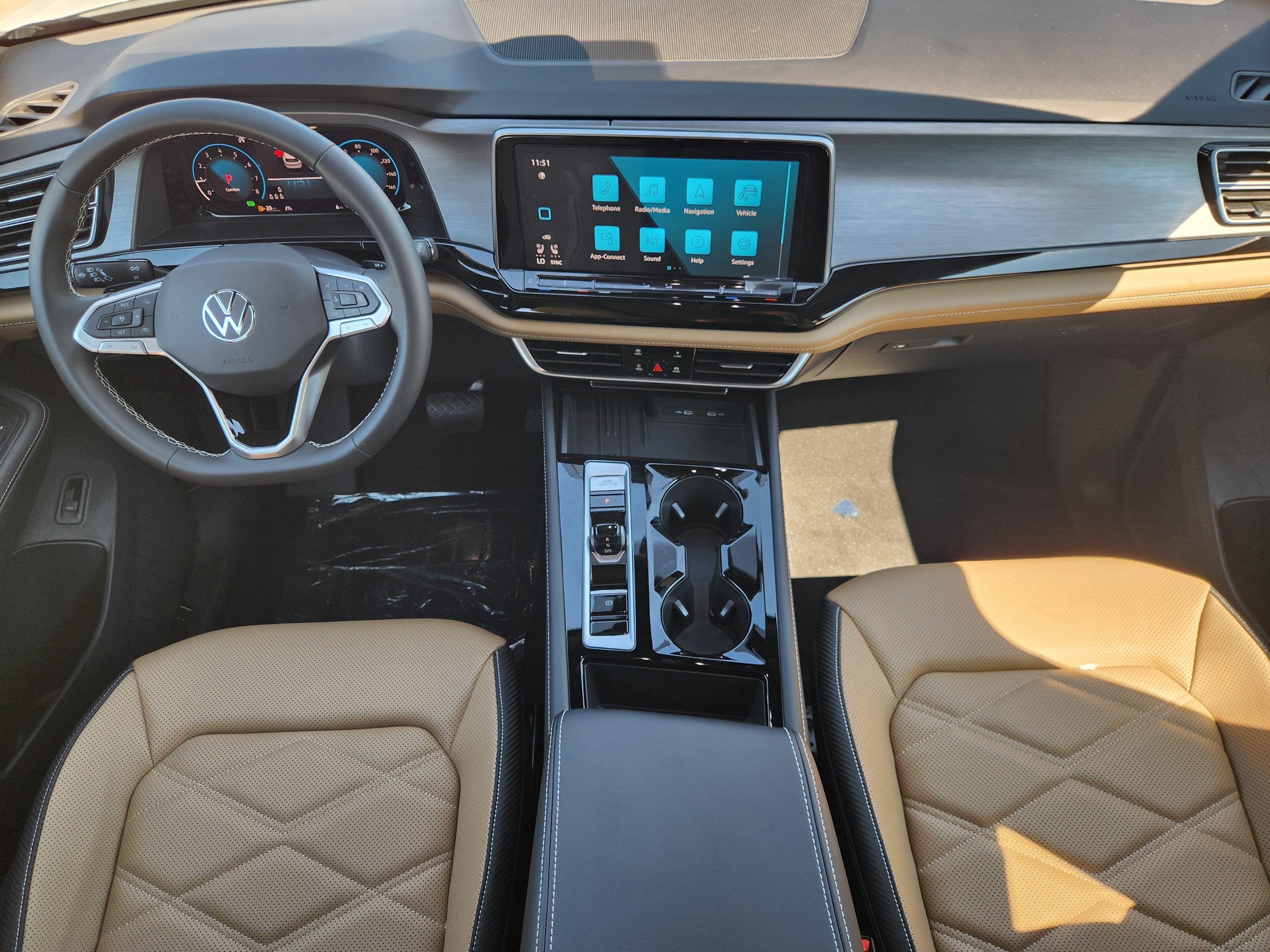 2026 Volkswagen Atlas Cross Sport 2.0T SE w/Technology