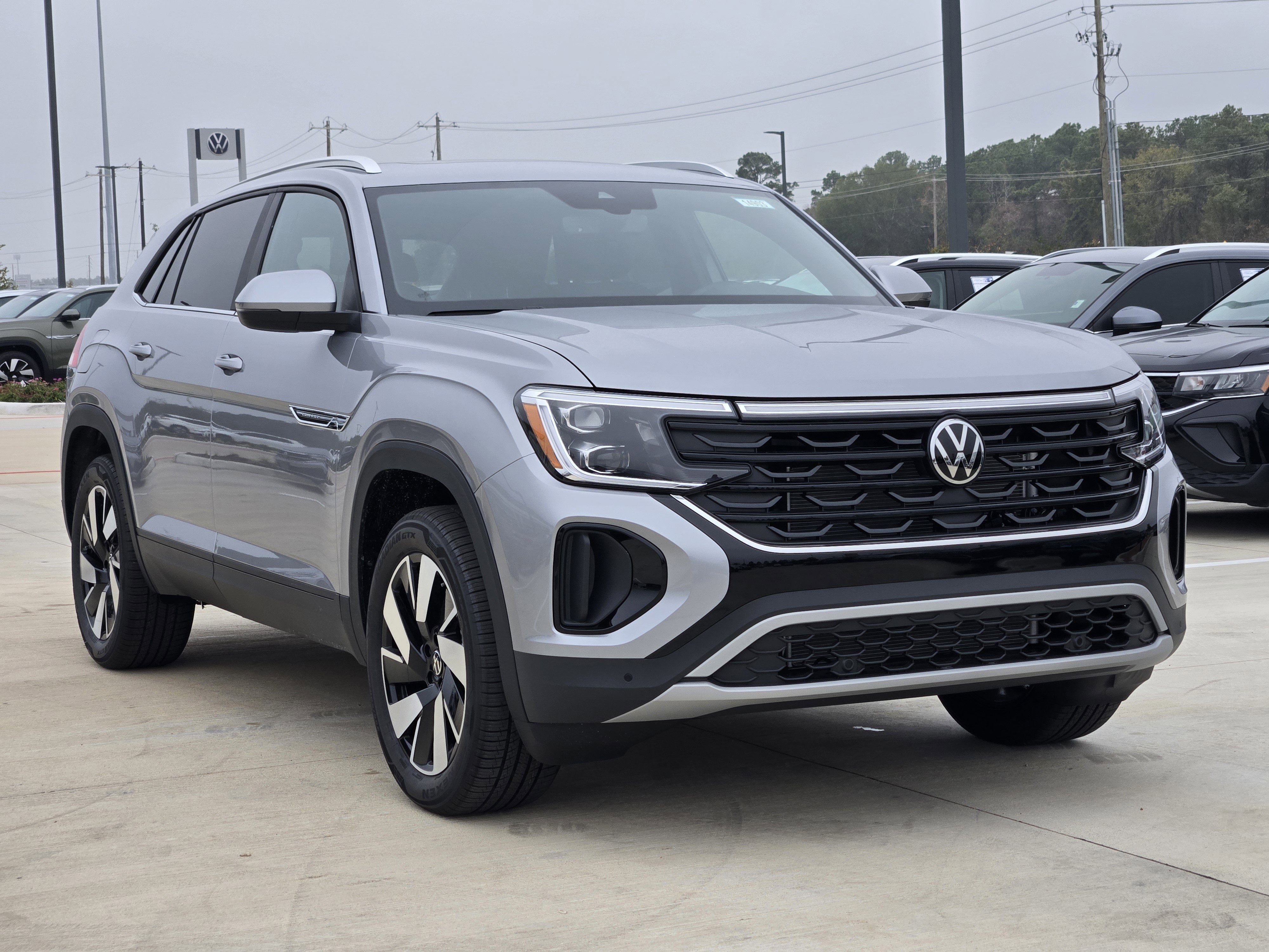2026 Volkswagen Atlas Cross Sport 2.0T SE w/Technology