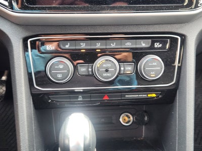 2023 Volkswagen Atlas Cross Sport 2.0T SE w/Technology