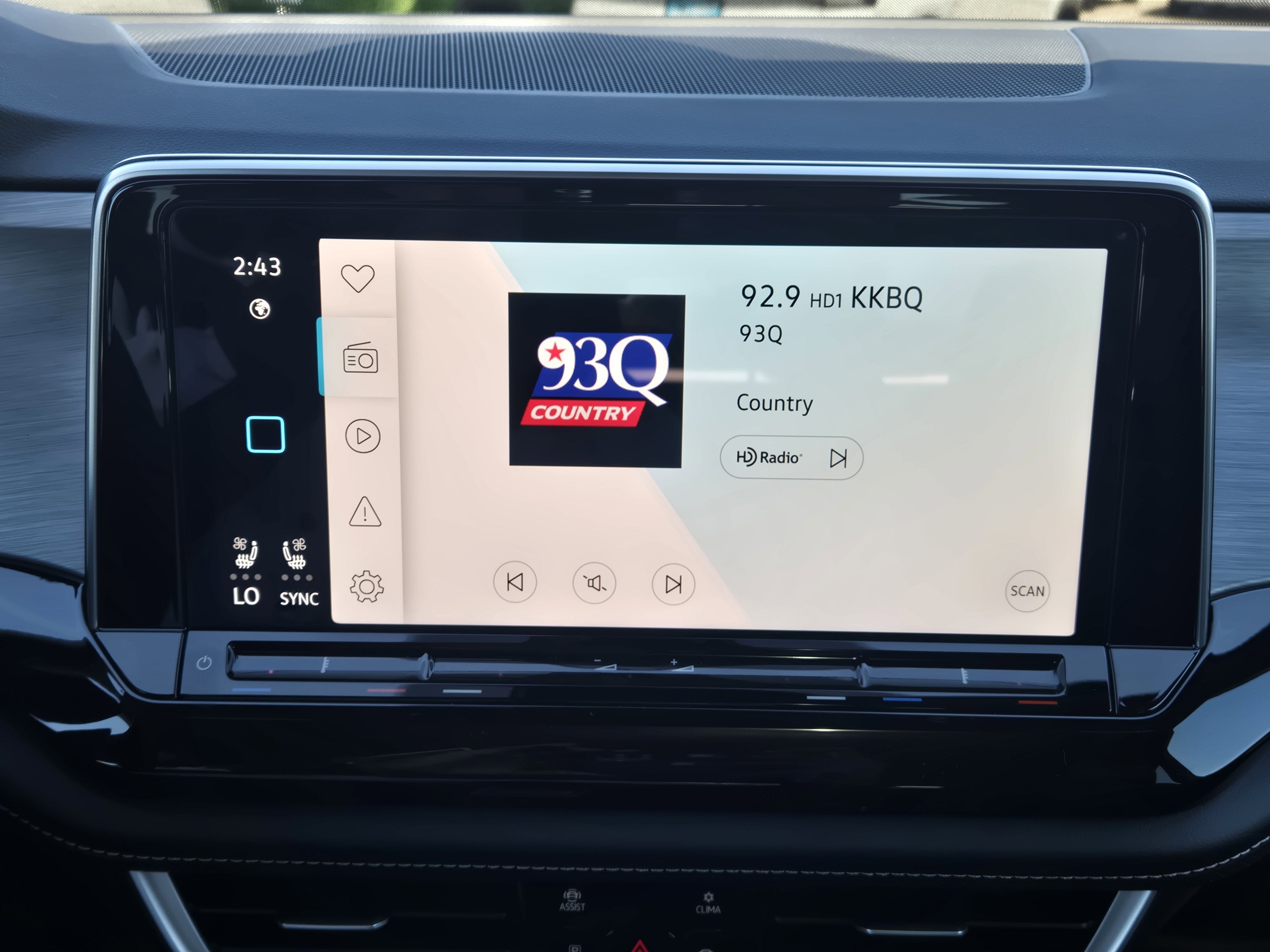 2026 Volkswagen Atlas Cross Sport 2.0T SE w/Technology