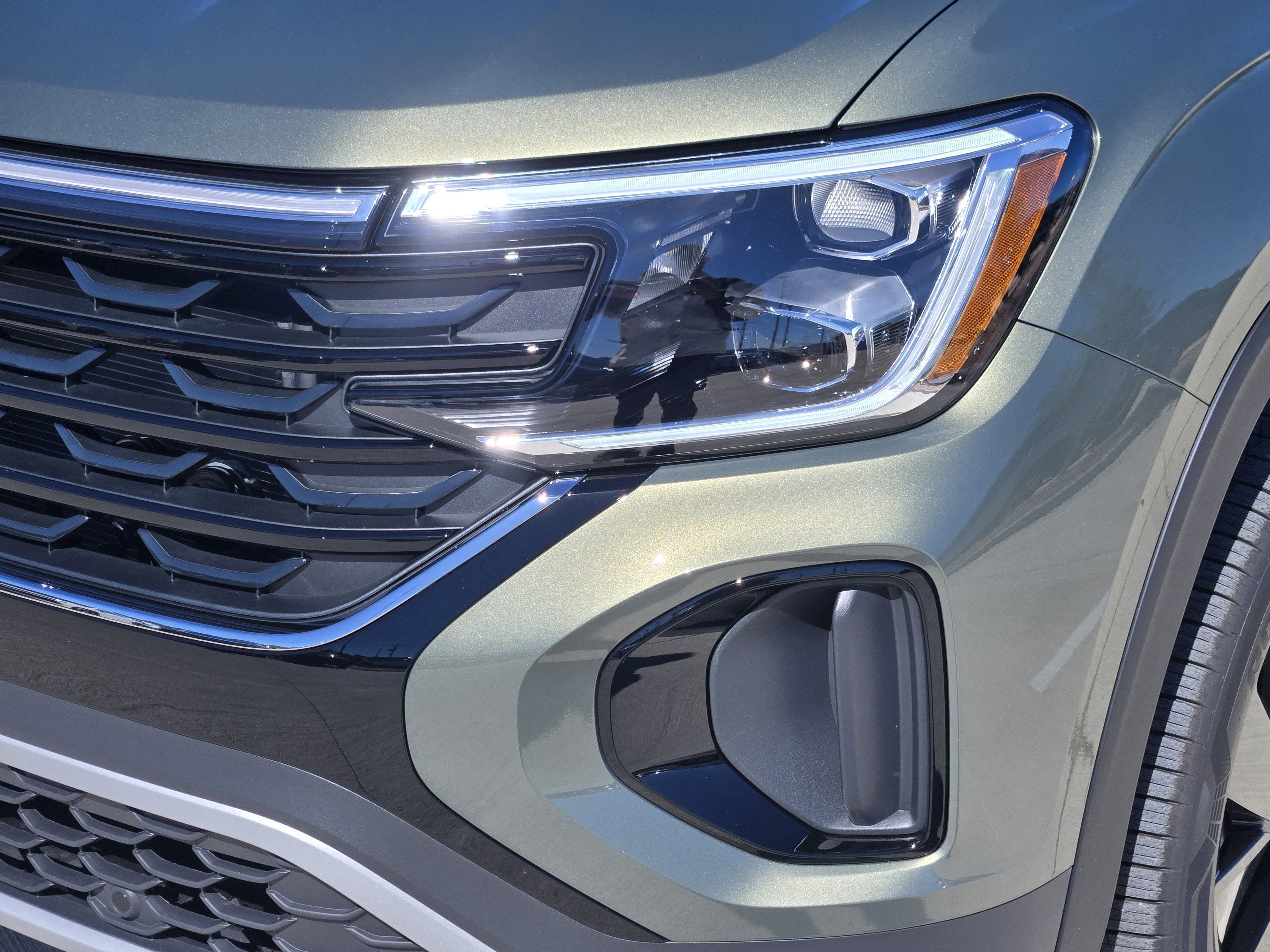 2026 Volkswagen Atlas Cross Sport 2.0T SE w/Technology