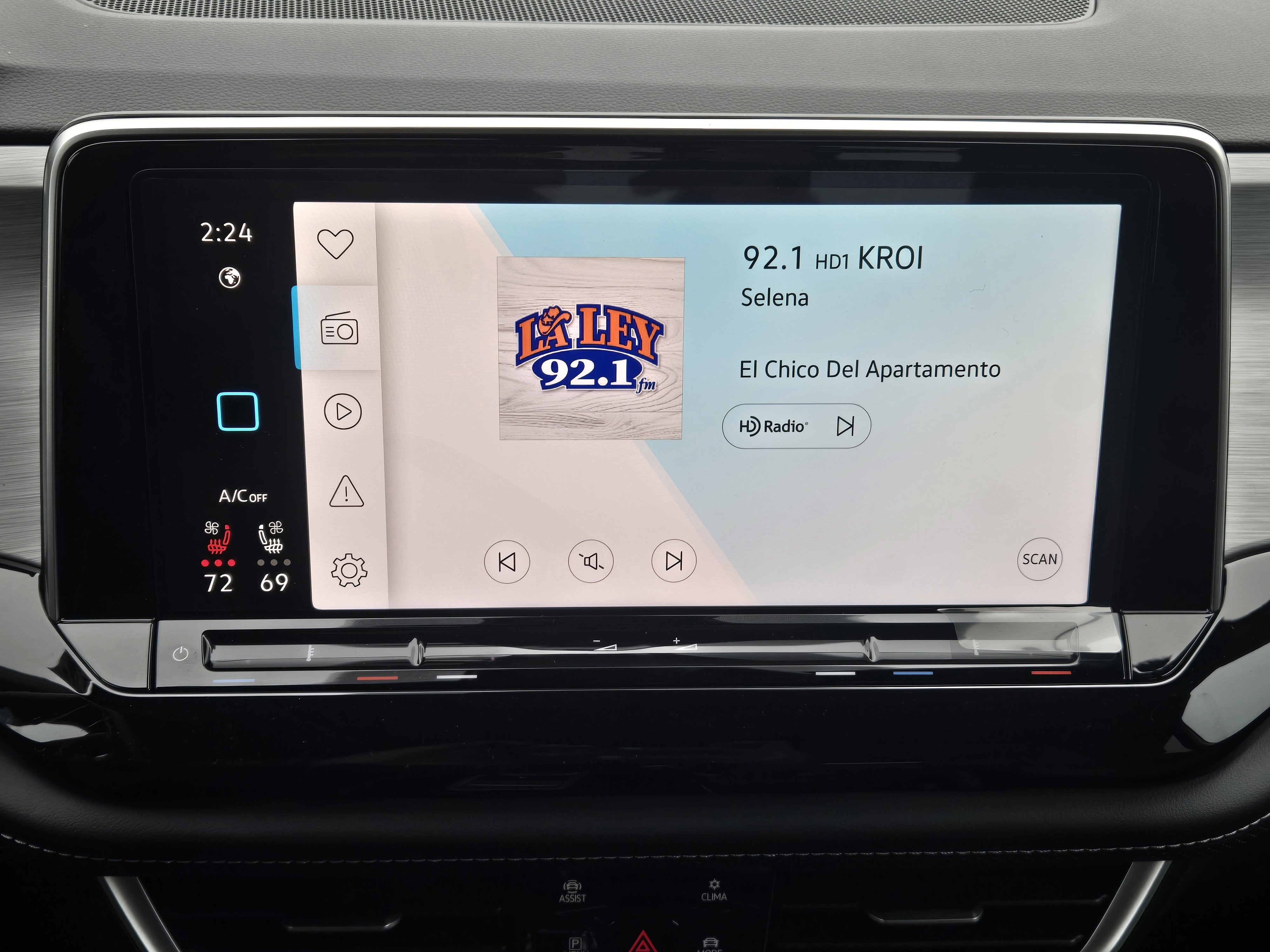 2026 Volkswagen Atlas Cross Sport 2.0T SE w/Technology