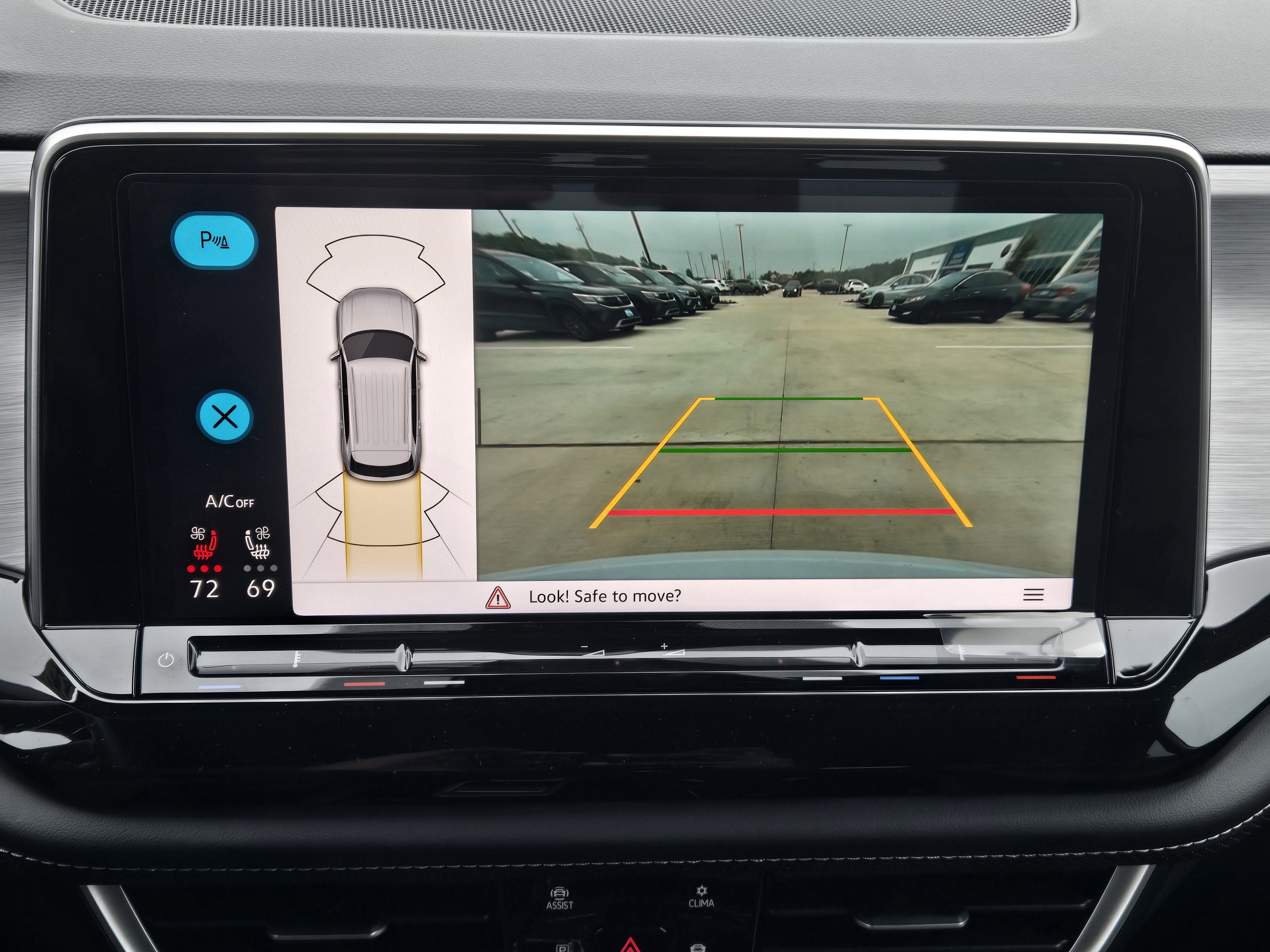 2026 Volkswagen Atlas Cross Sport 2.0T SE w/Technology