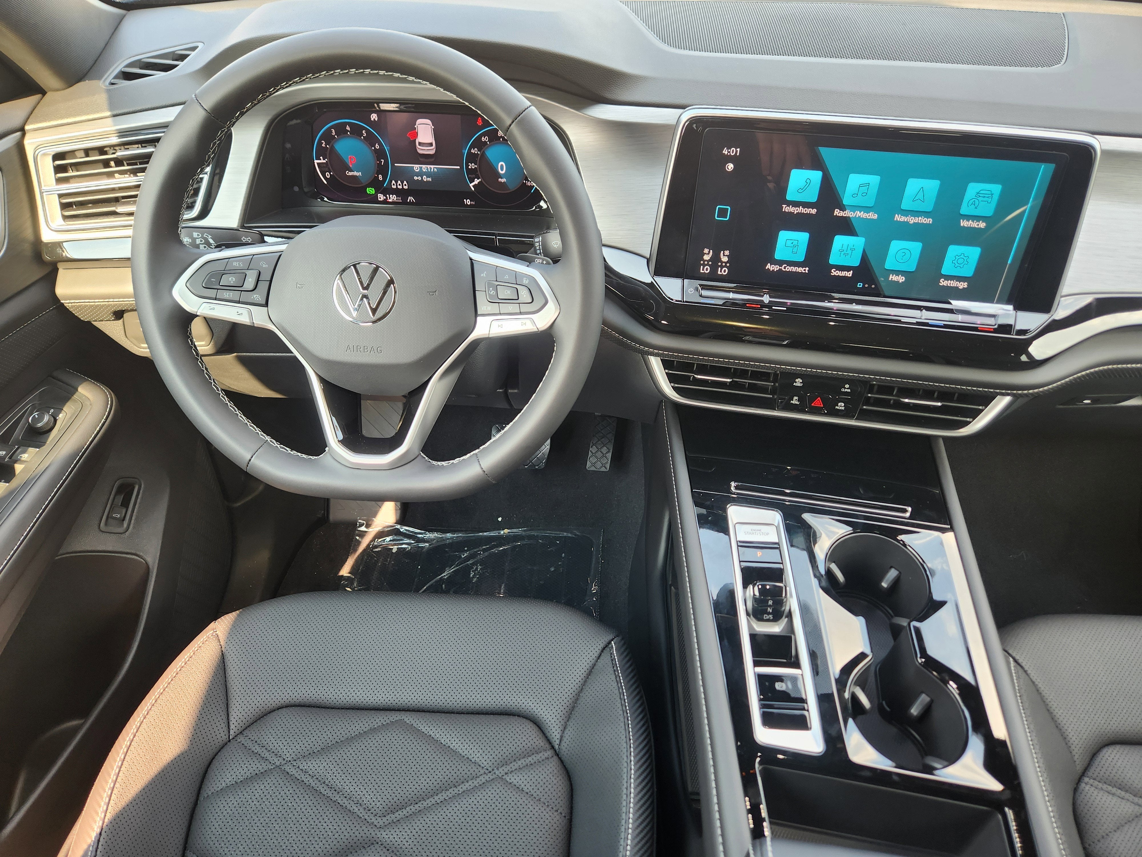 2026 Volkswagen Atlas Cross Sport 2.0T SE w/Technology