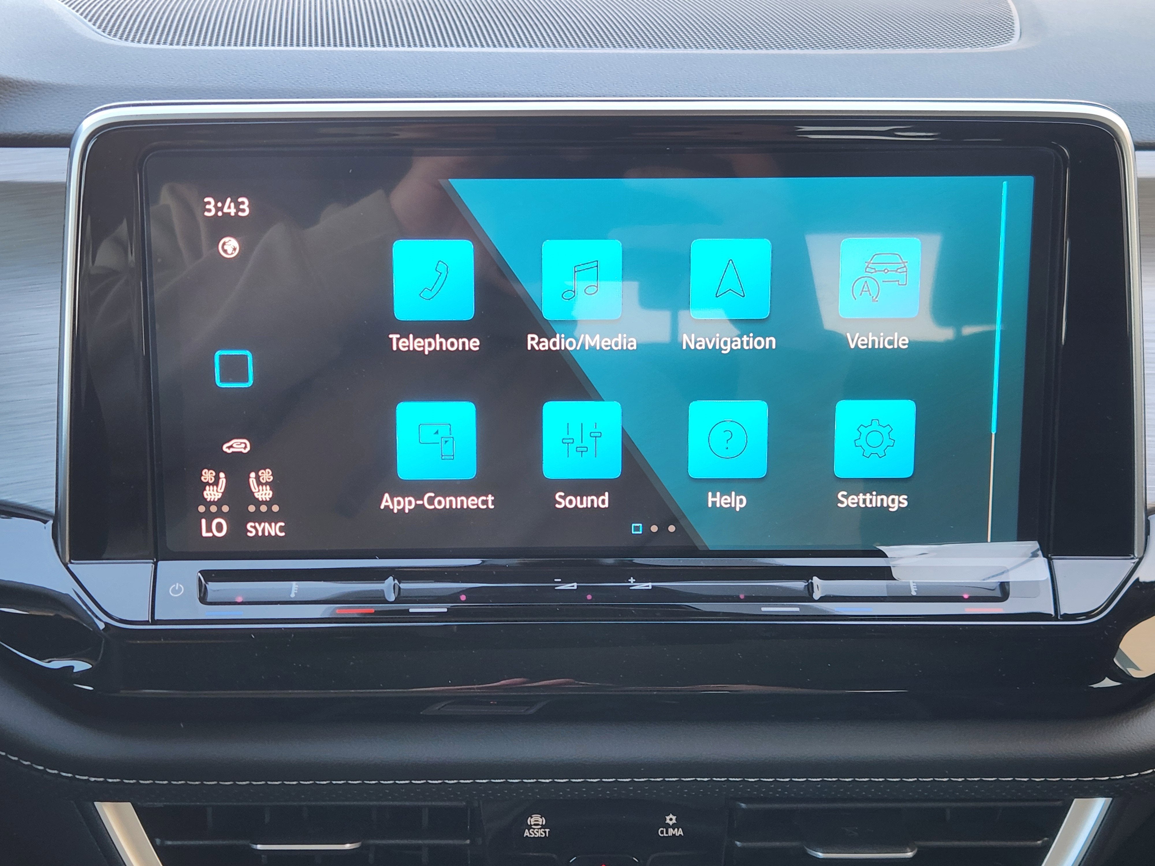 2026 Volkswagen Atlas Cross Sport 2.0T SE w/Technology