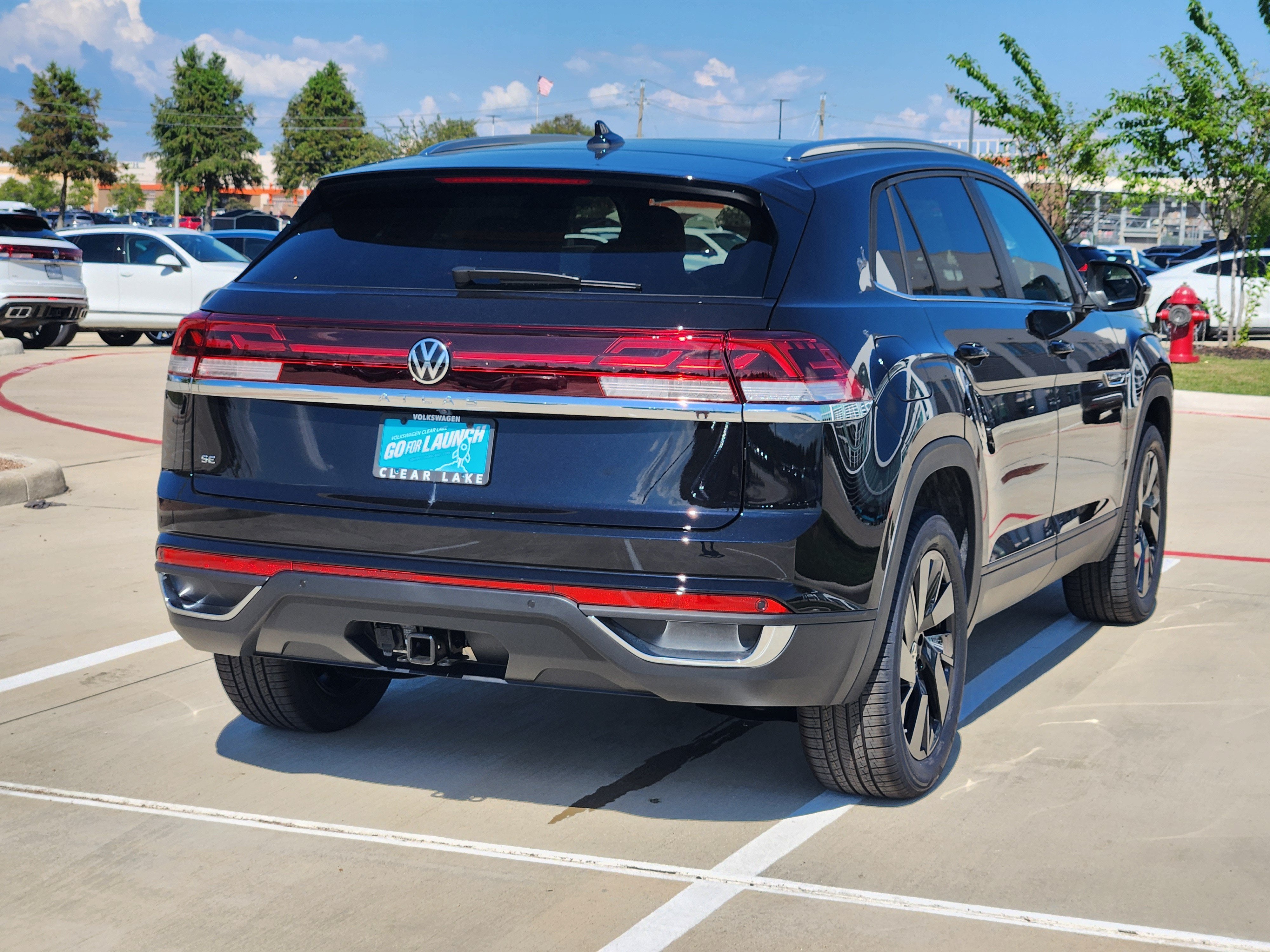2026 Volkswagen Atlas Cross Sport 2.0T SE w/Technology